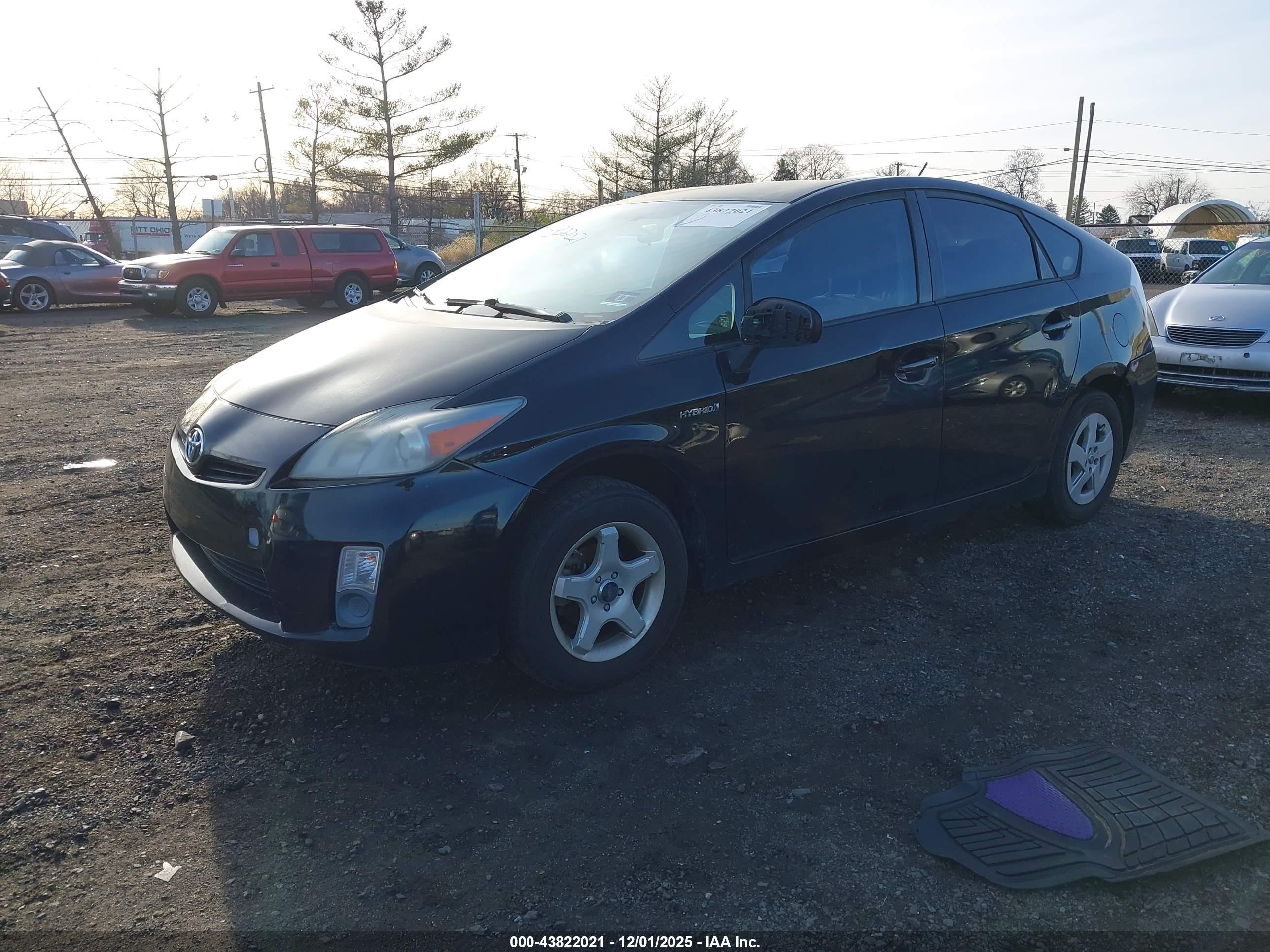 TOYOTA PRIUS image 2