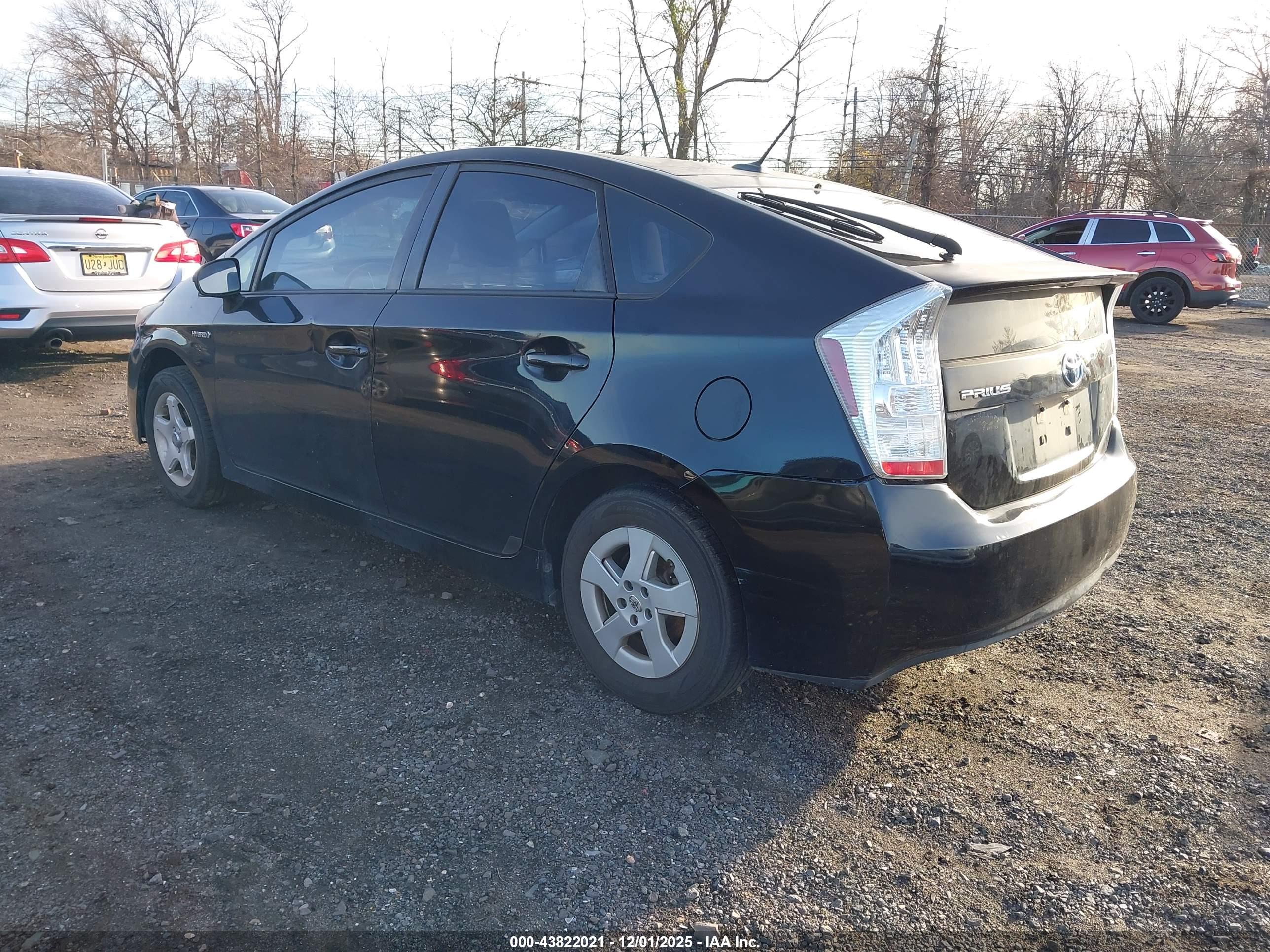 TOYOTA PRIUS image 3