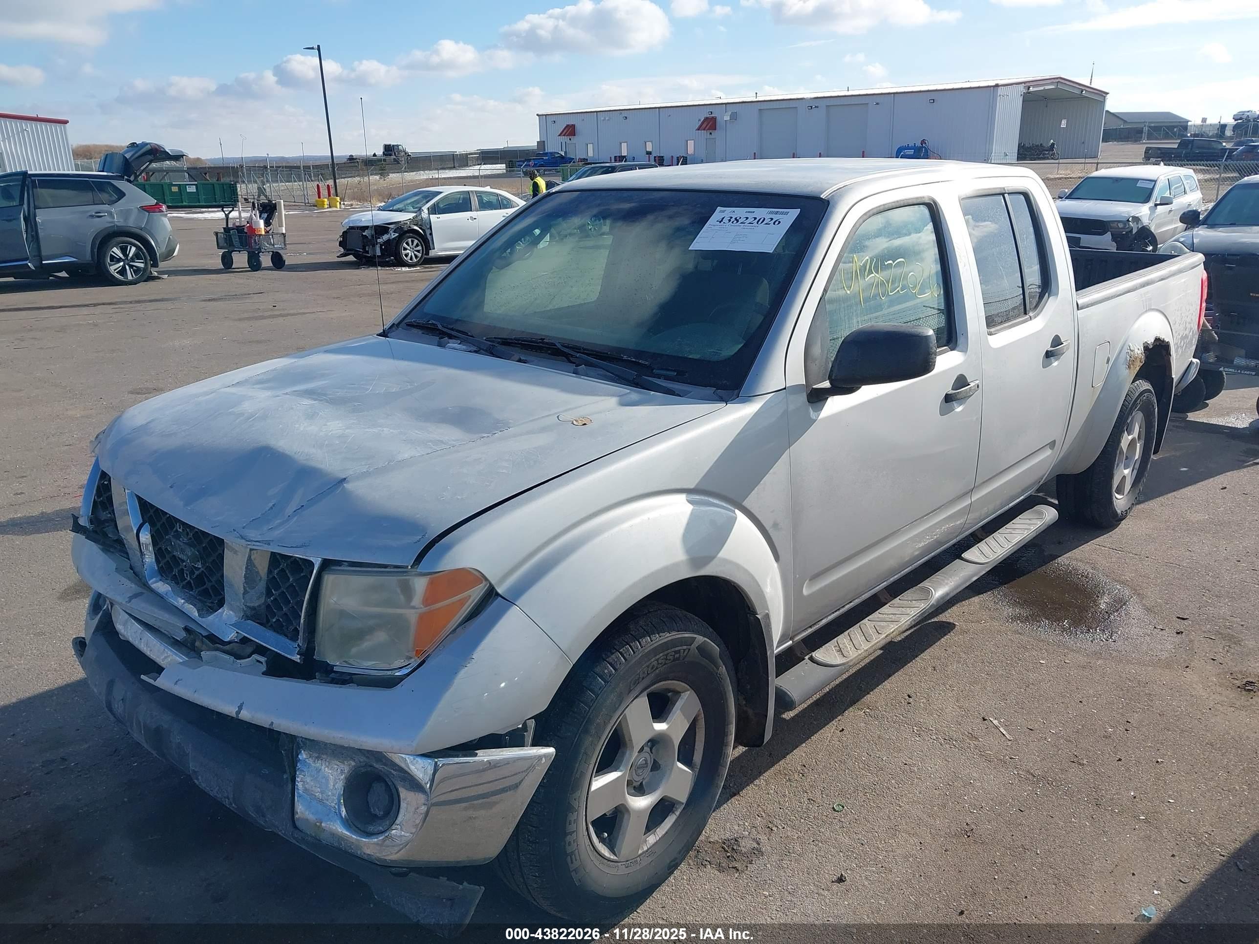 NISSAN FRONTIER image 2