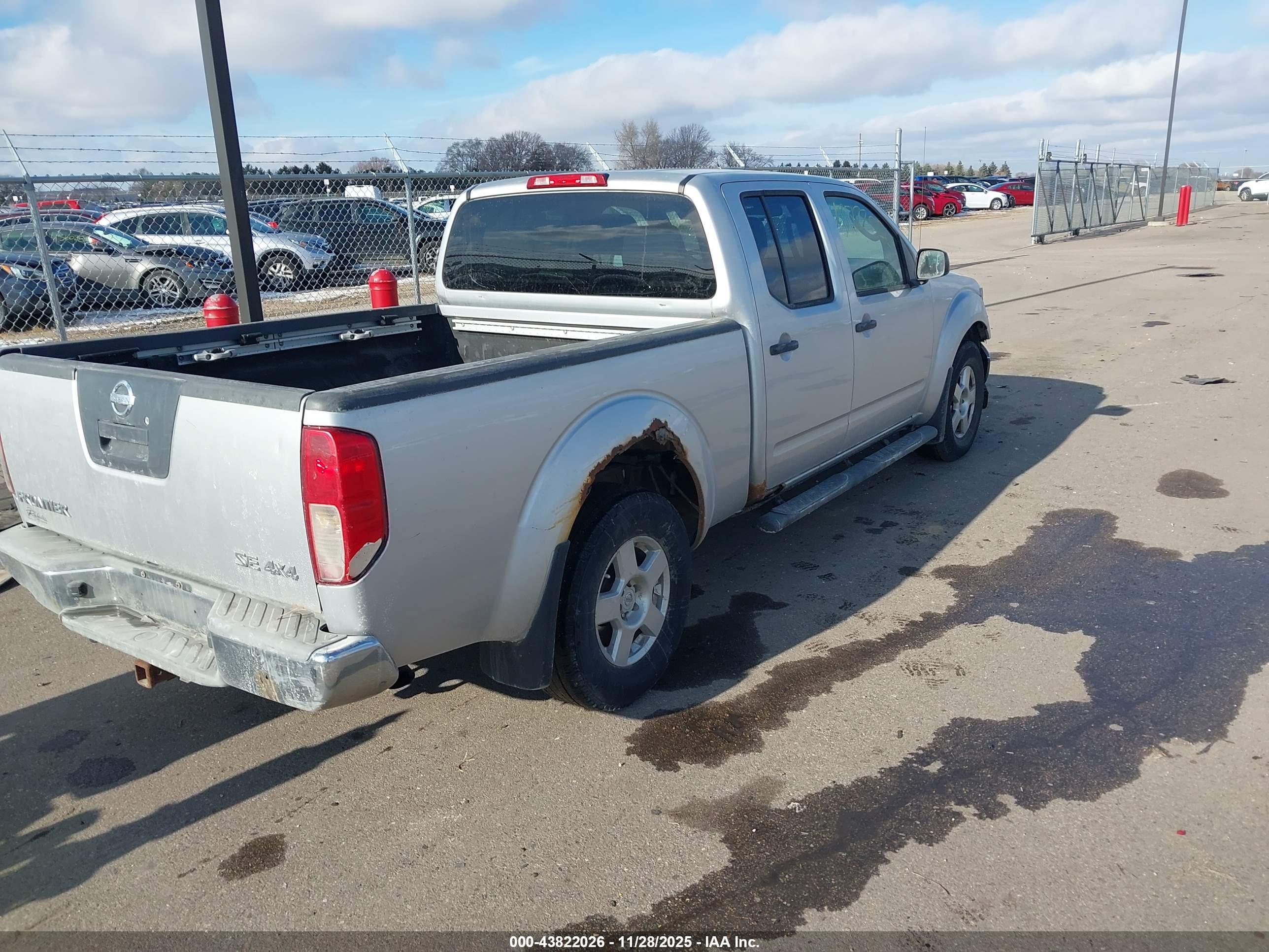 NISSAN FRONTIER image 4