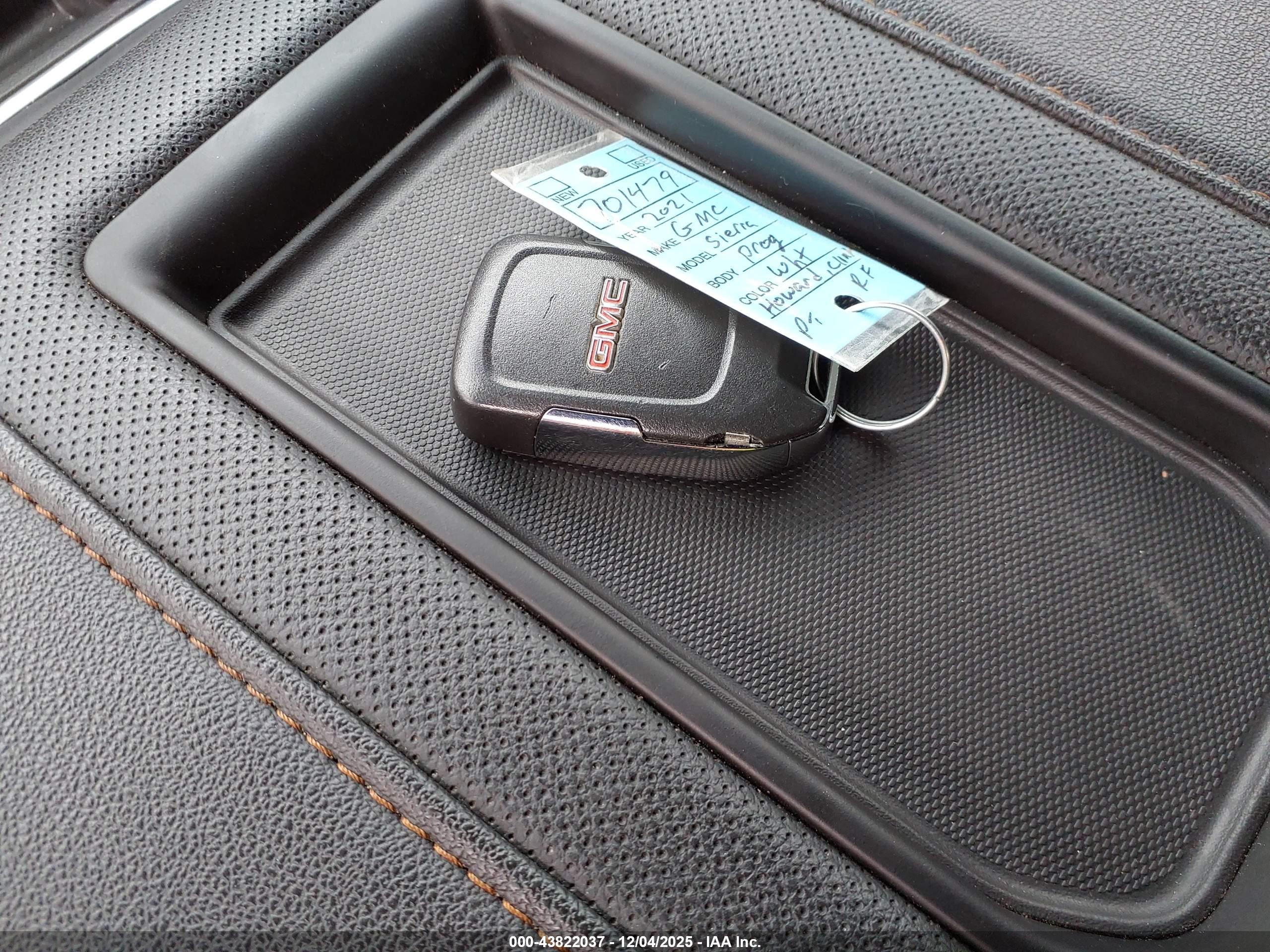 GMC SIERRA image 11