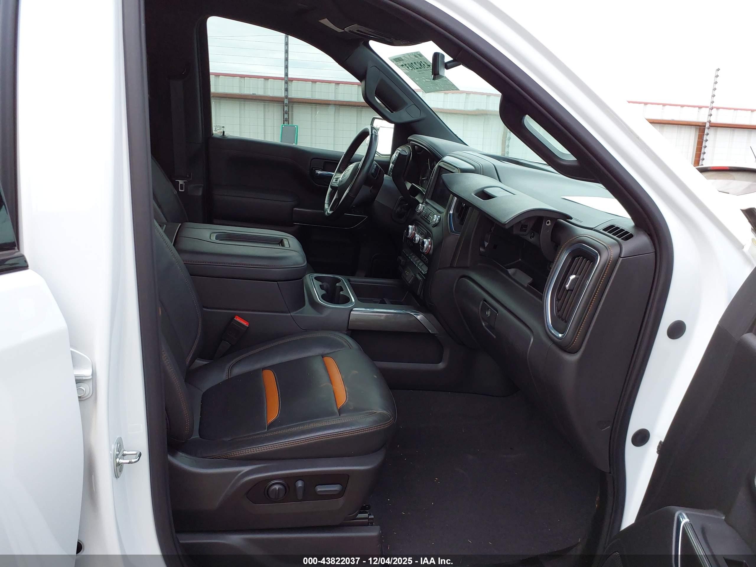 GMC SIERRA image 5