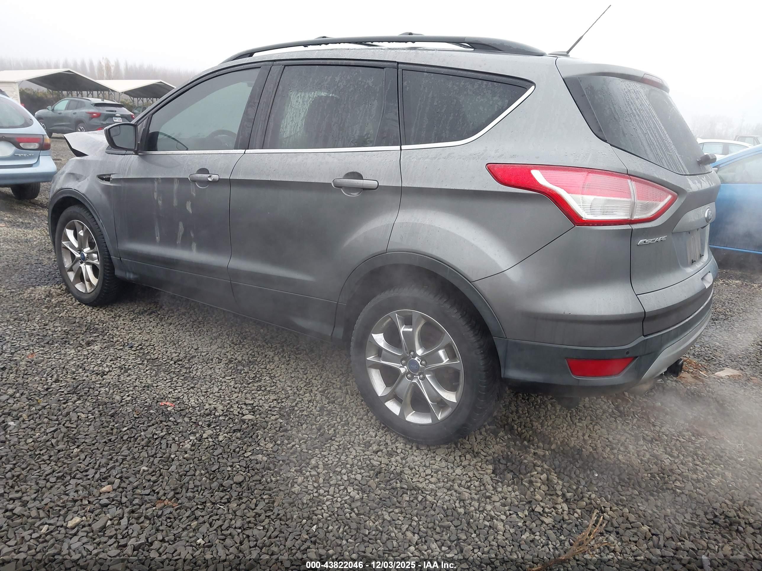 FORD ESCAPE image 3