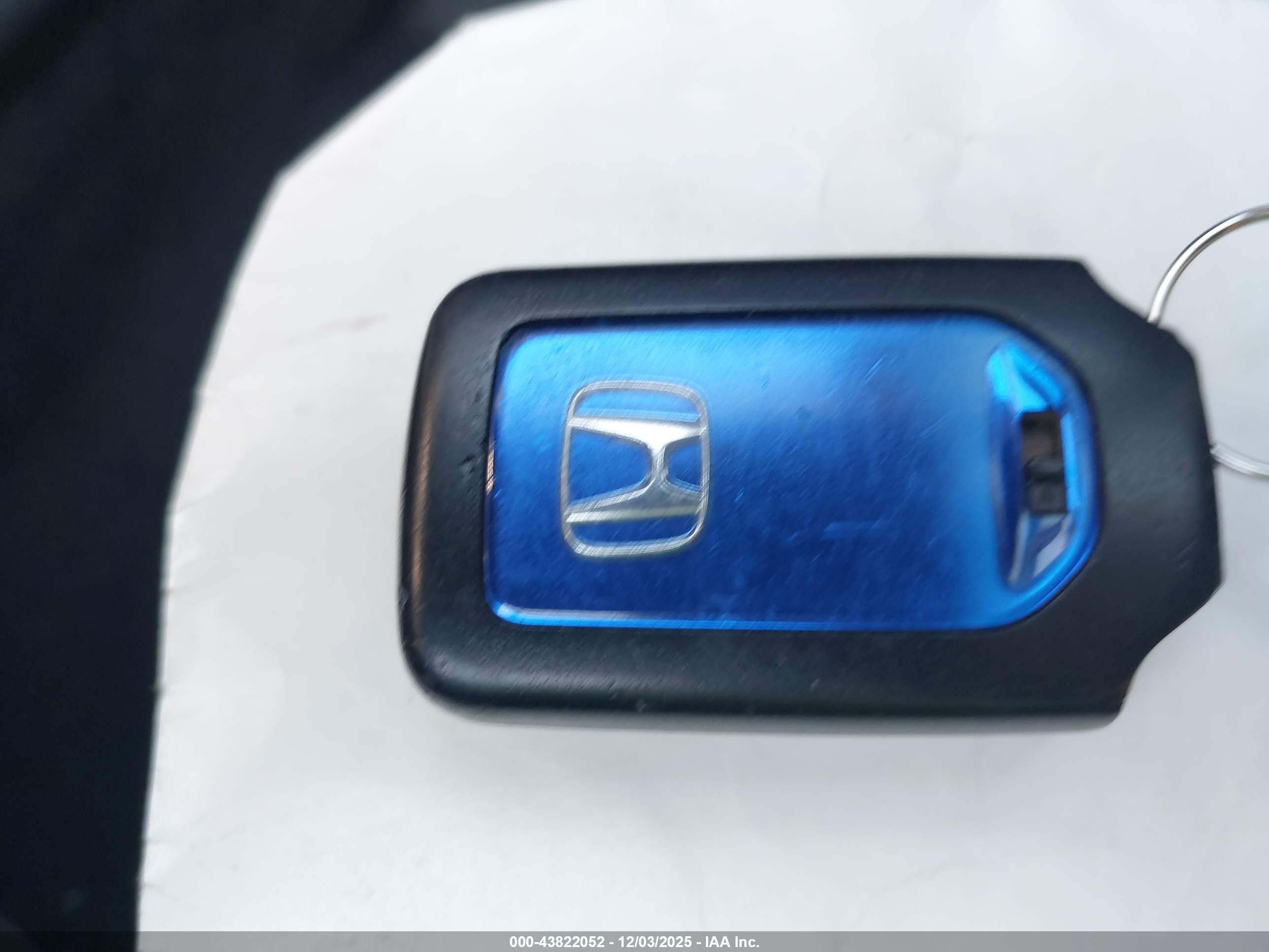 HONDA INSIGHT image 11