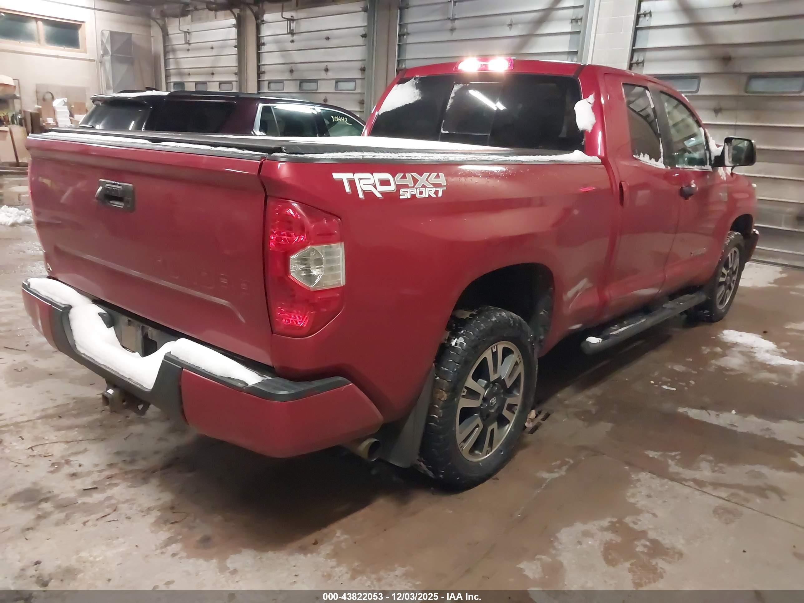 TOYOTA TUNDRA image 4