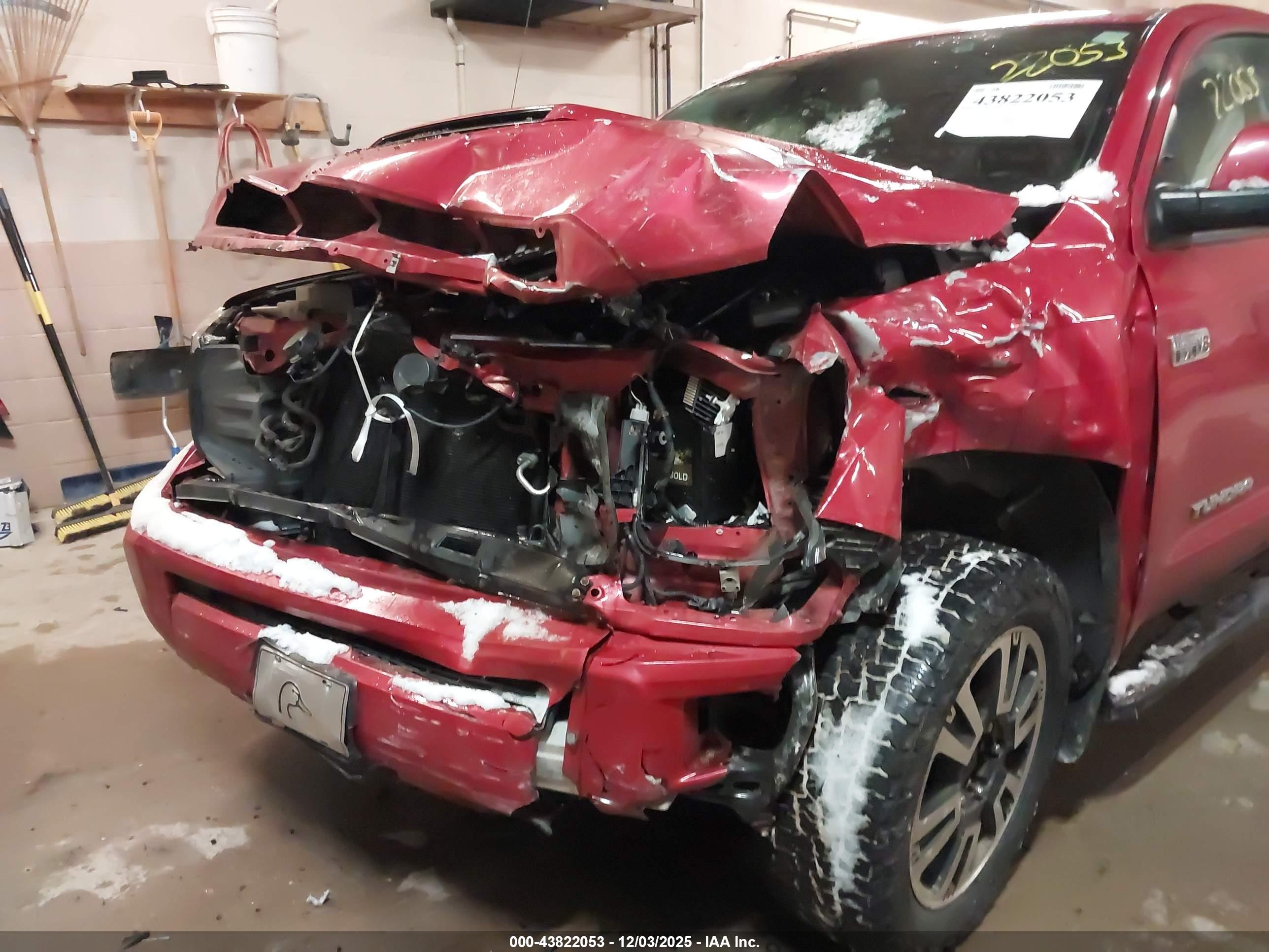 TOYOTA TUNDRA image 6