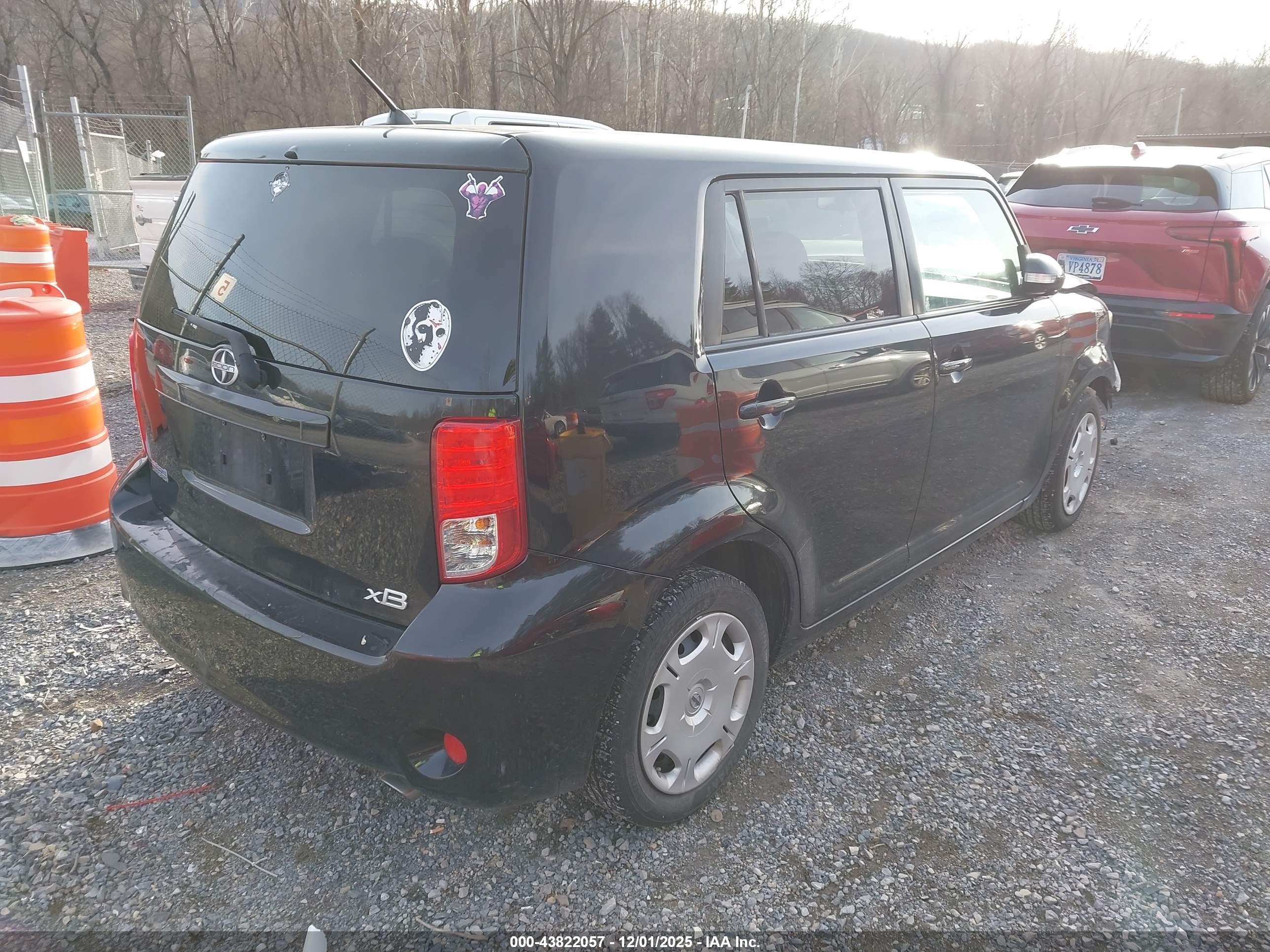 SCION XB image 4
