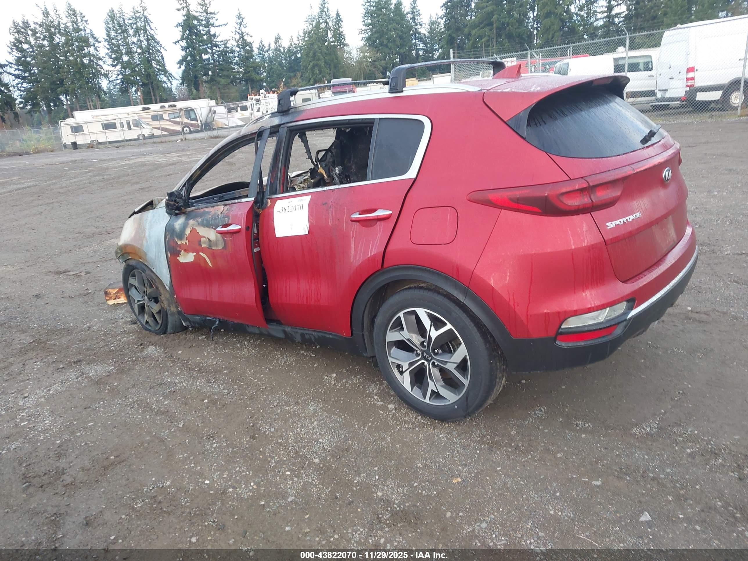KIA SPORTAGE image 3