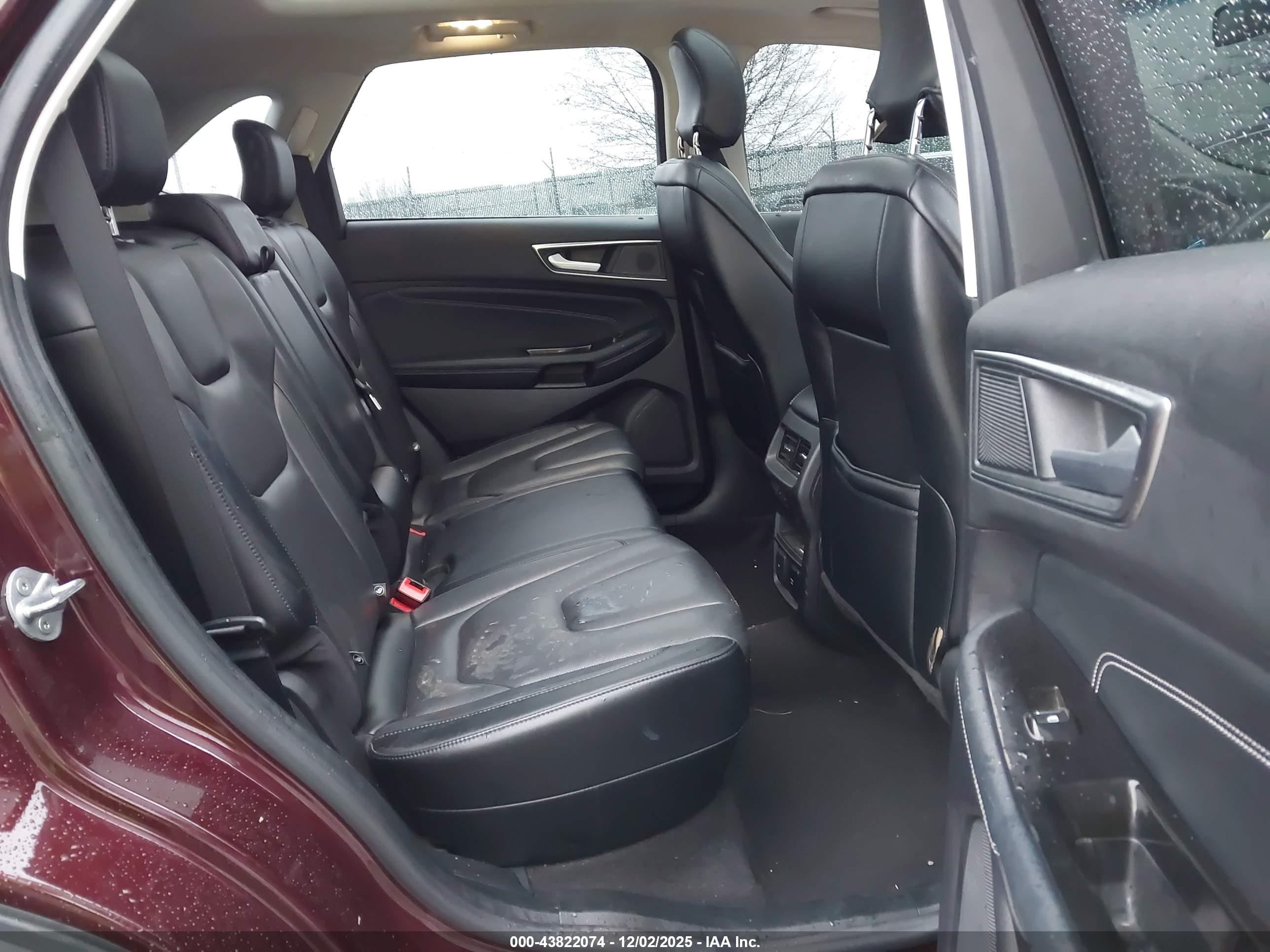 FORD EDGE image 8