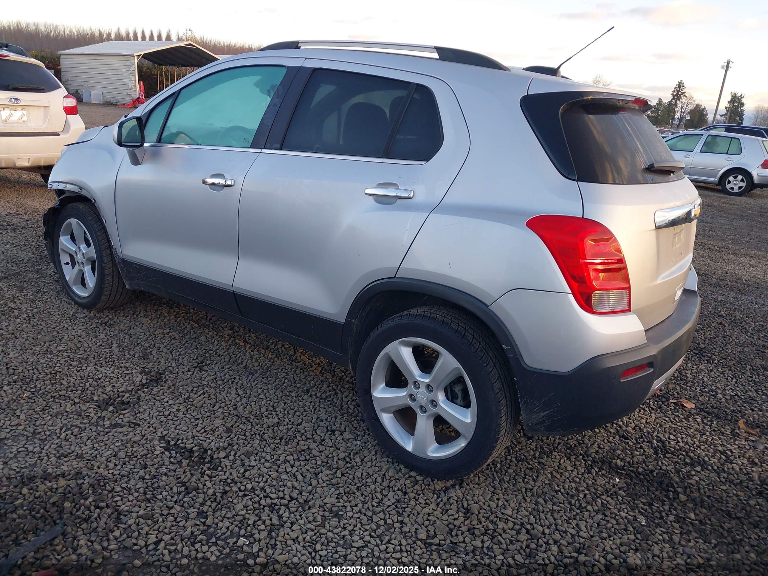 CHEVROLET TRAX image 3