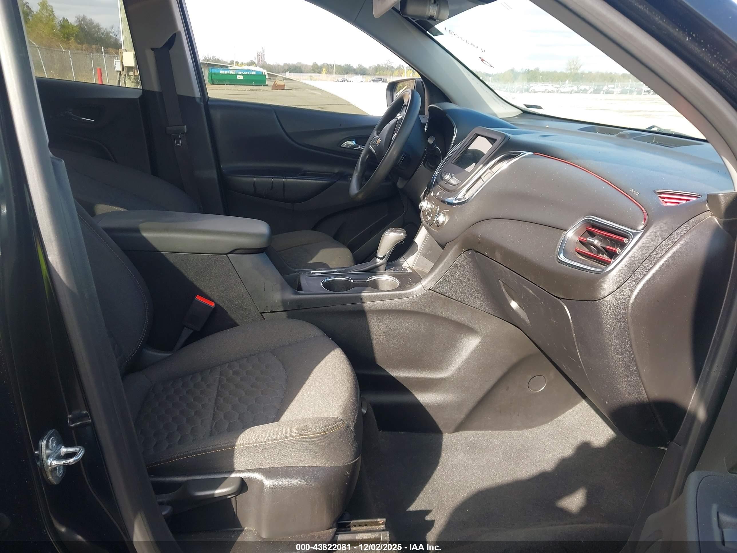 CHEVROLET EQUINOX image 5
