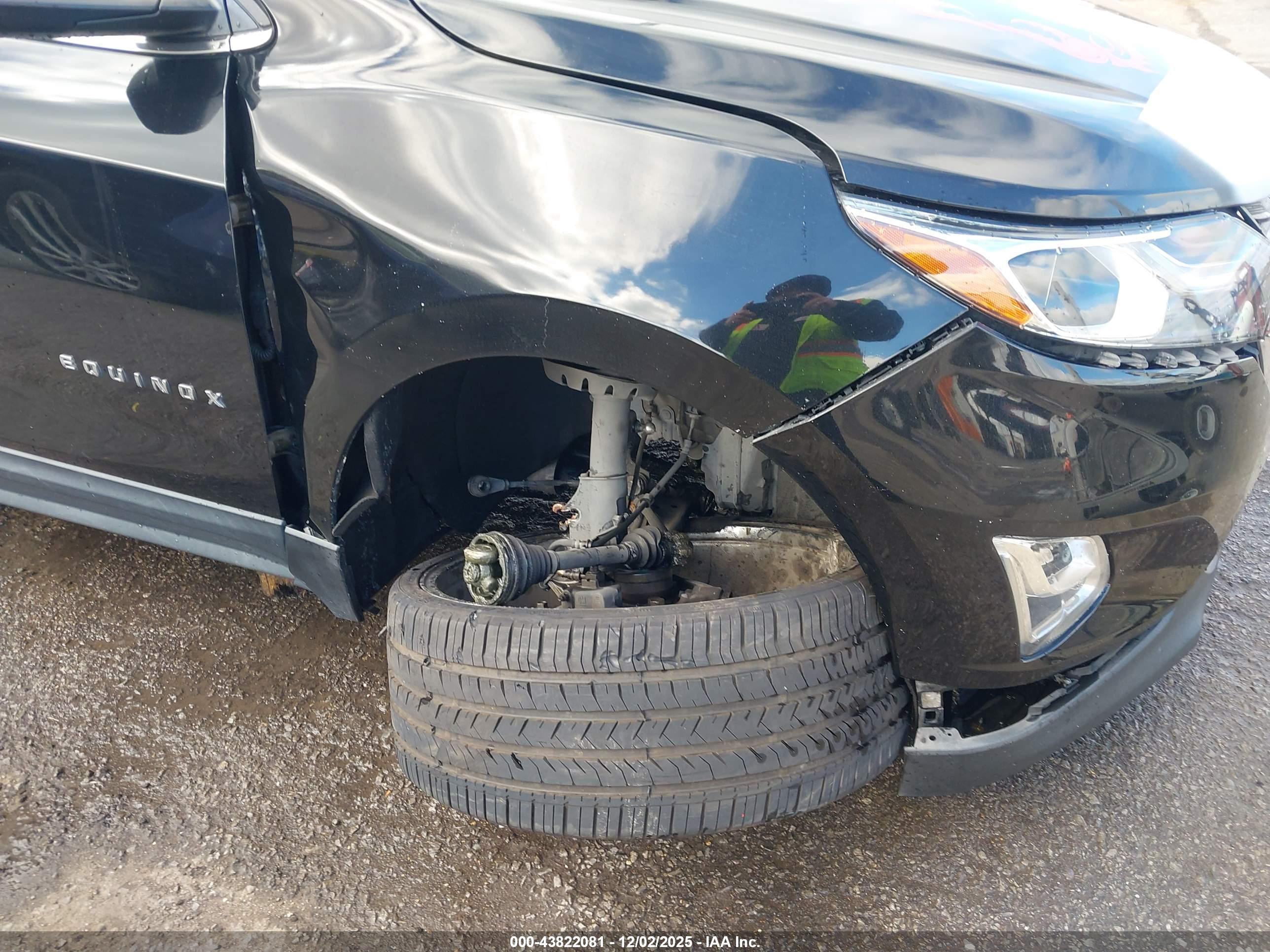 CHEVROLET EQUINOX image 6