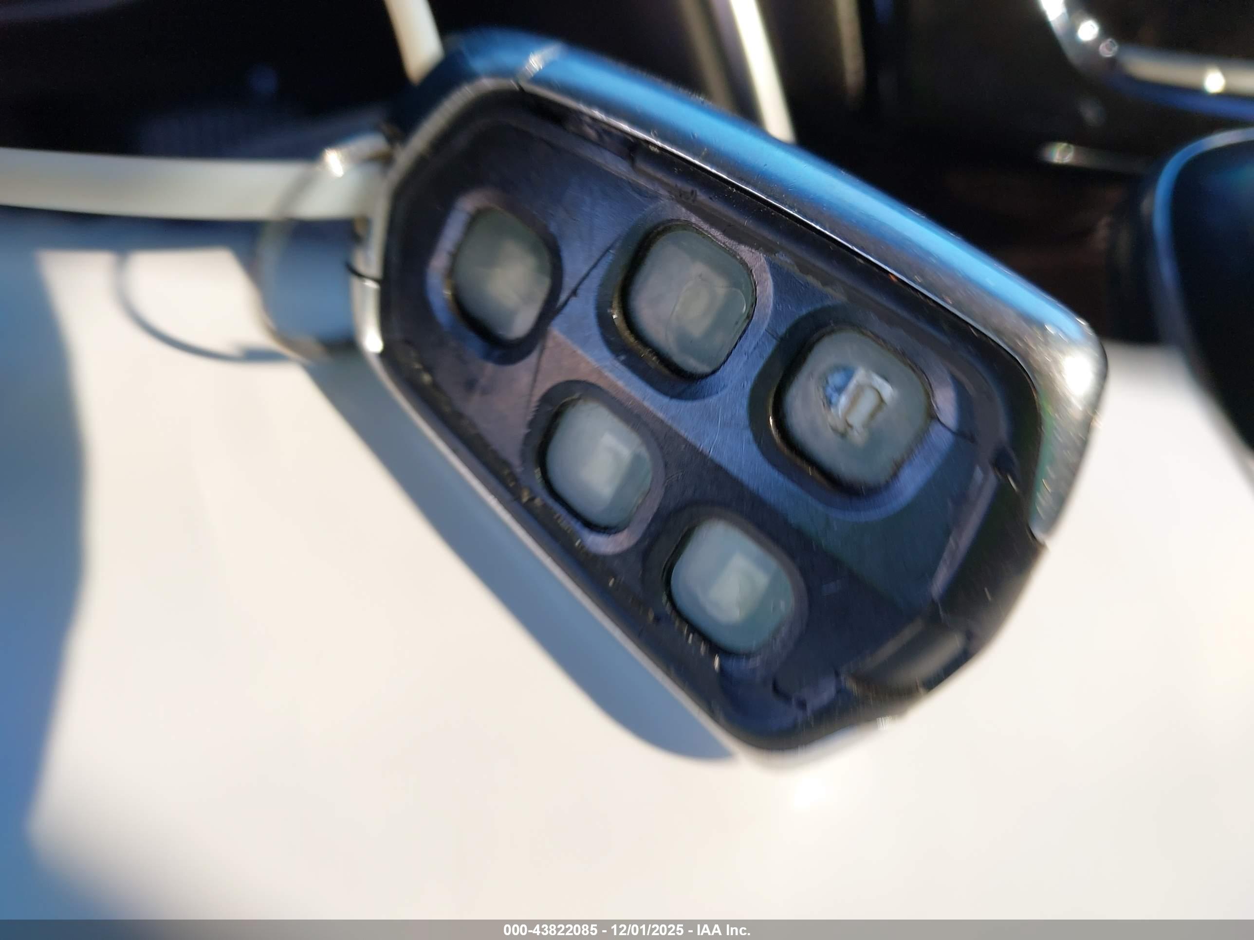 CADILLAC XTS image 11