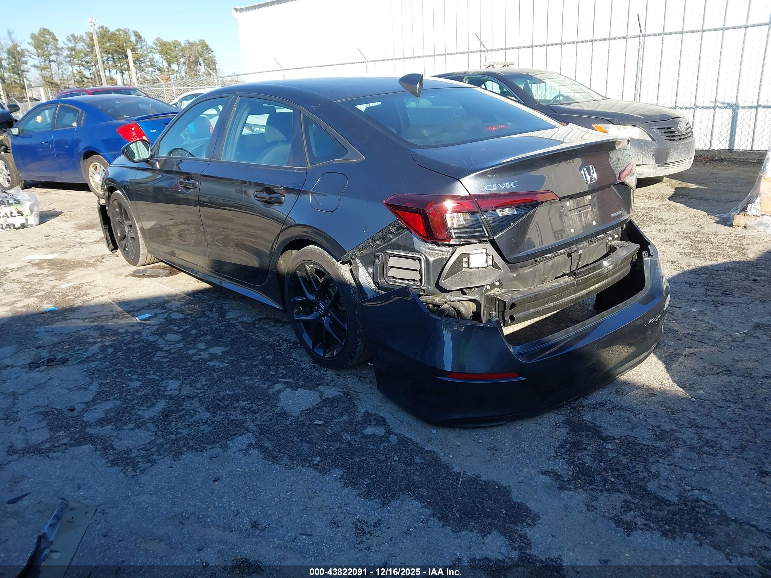 HONDA CIVIC image 3