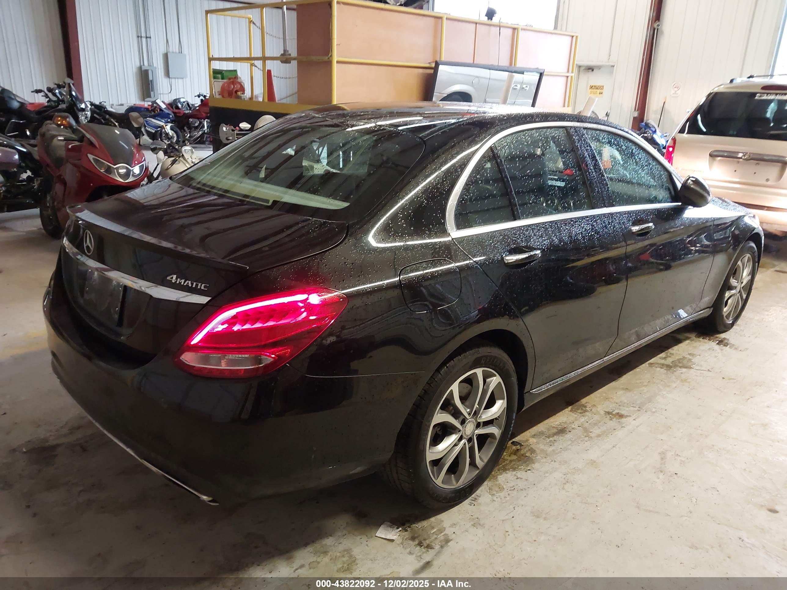 MERCEDES-BENZ C image 4