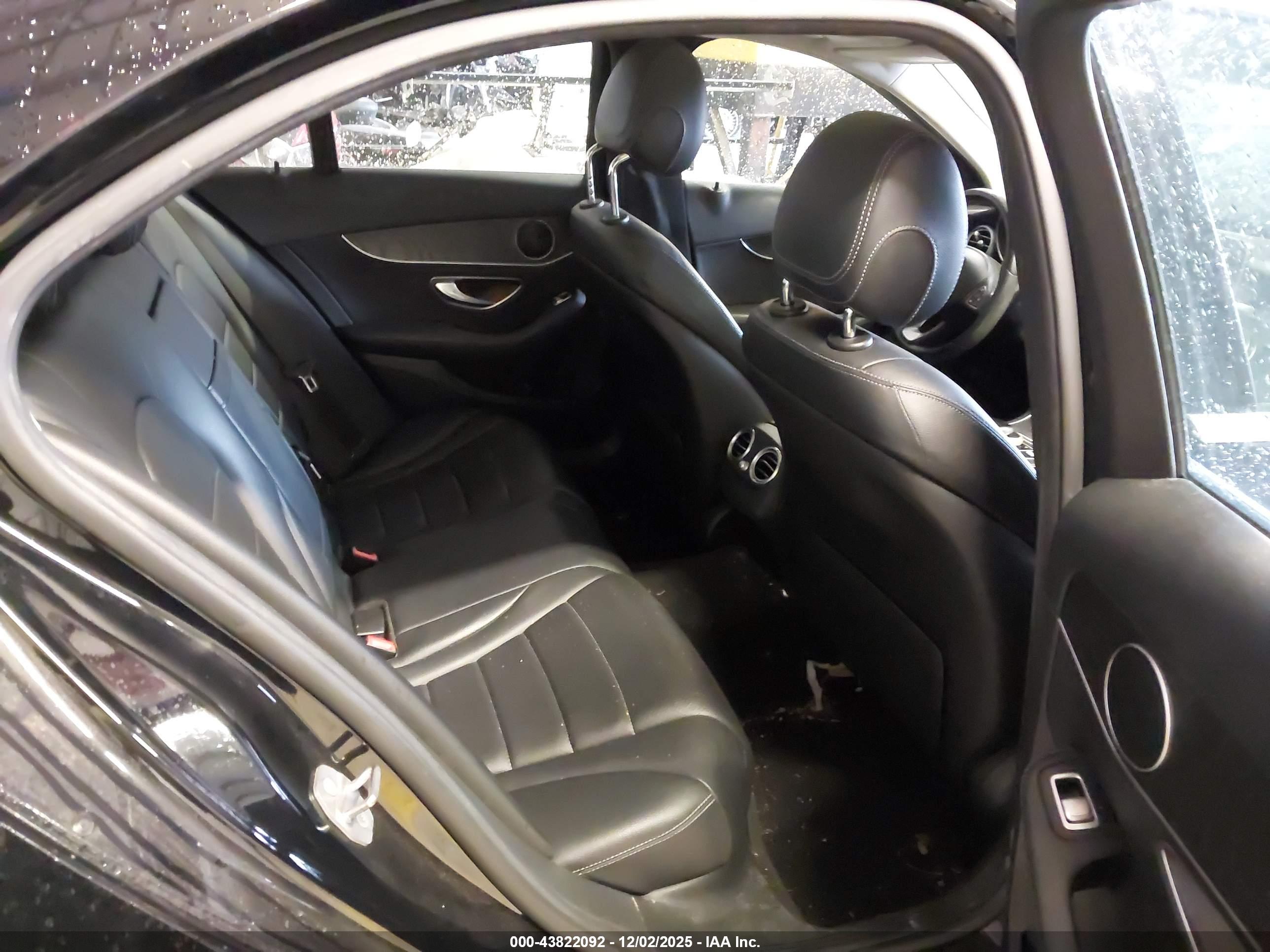MERCEDES-BENZ C image 8