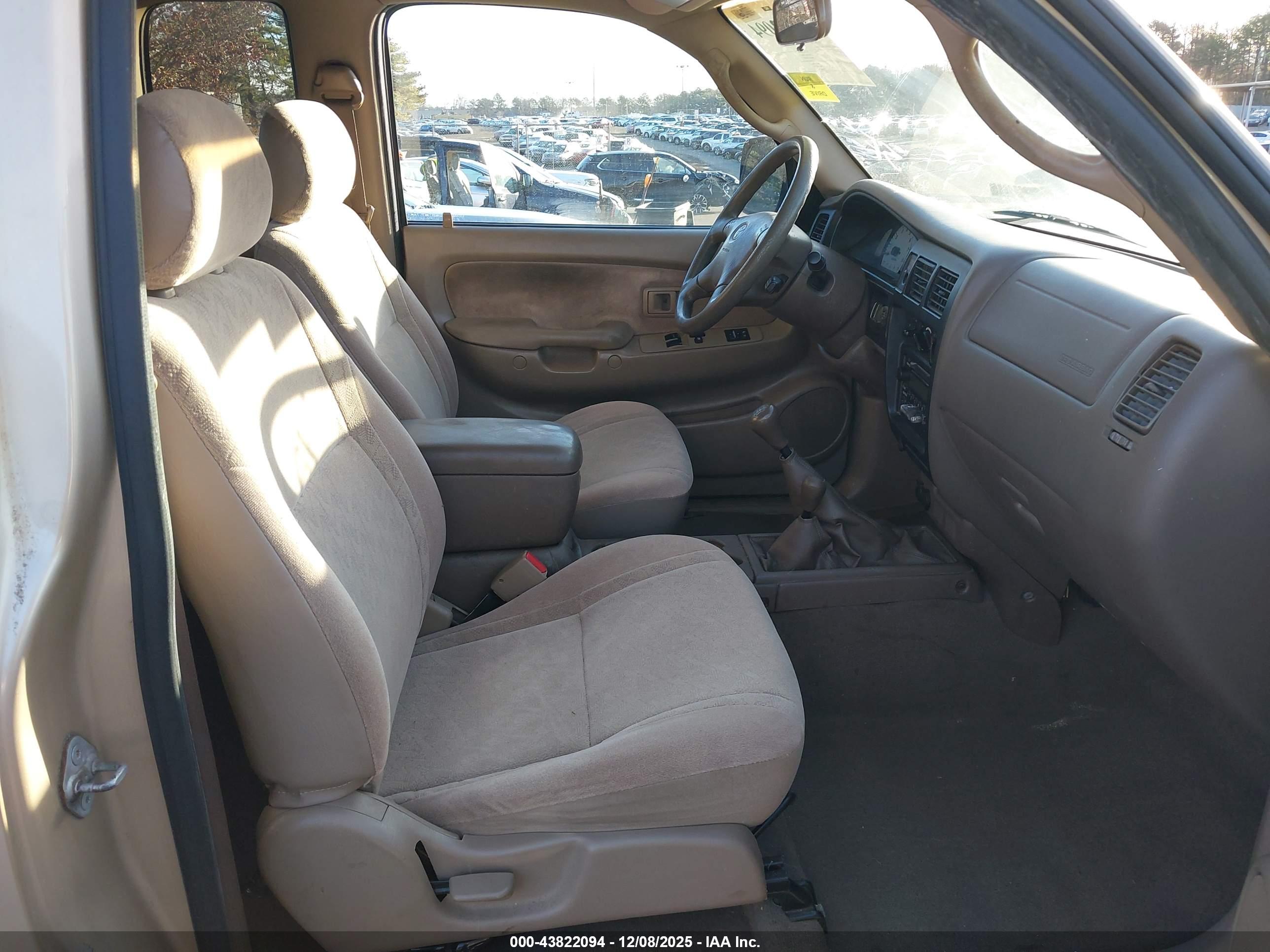TOYOTA TACOMA image 5