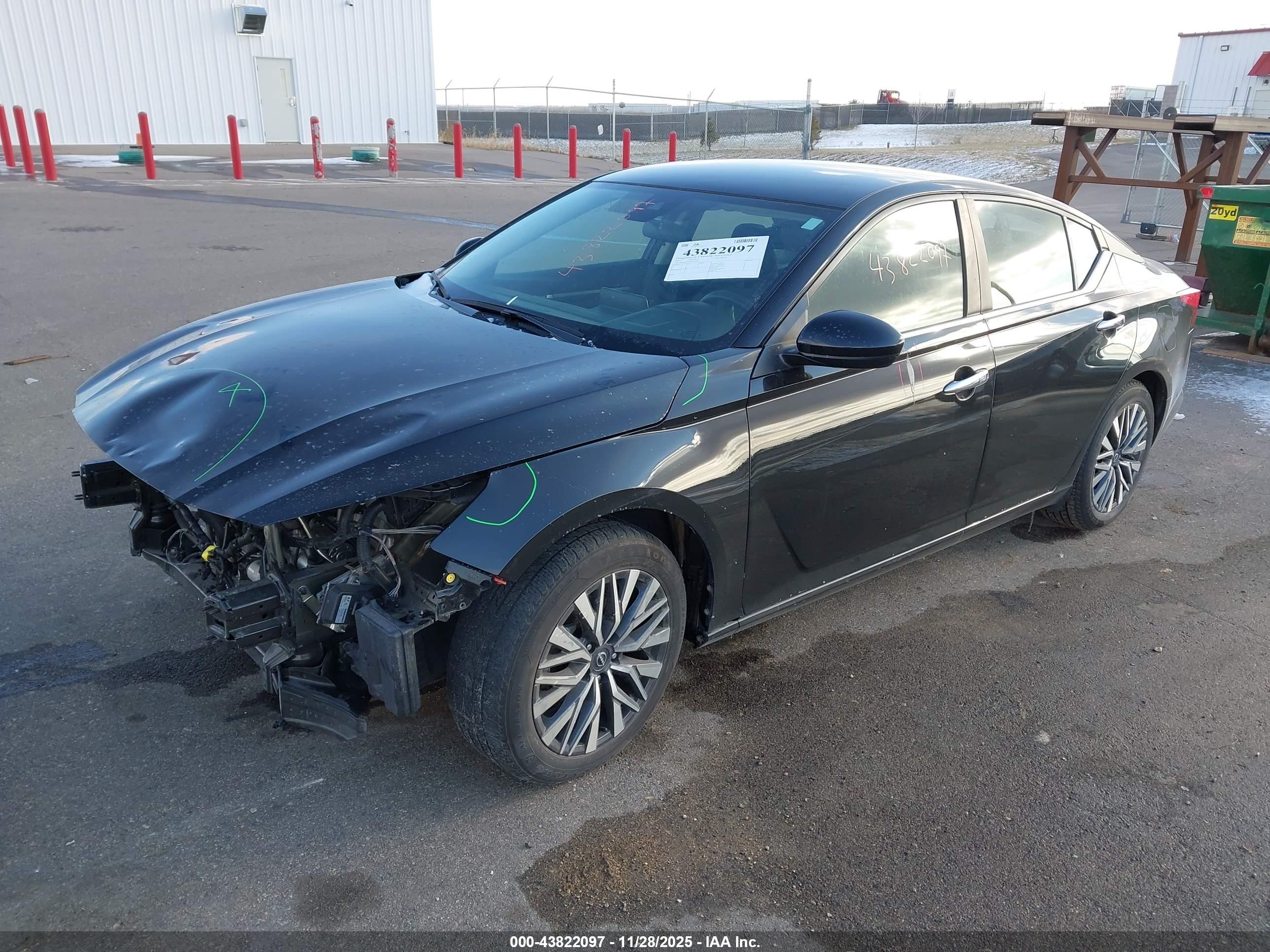 NISSAN ALTIMA image 2