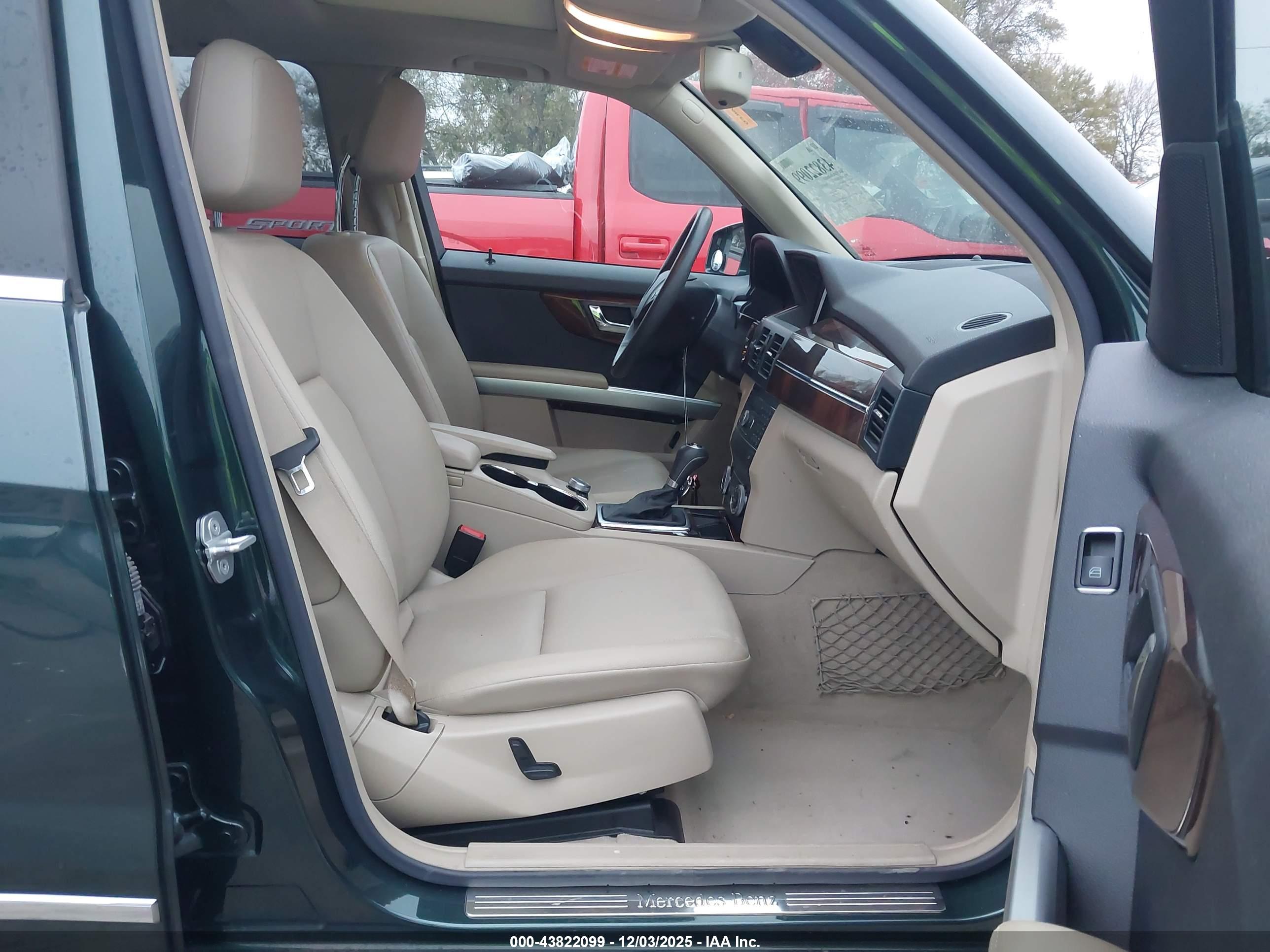 MERCEDES-BENZ GLK image 5