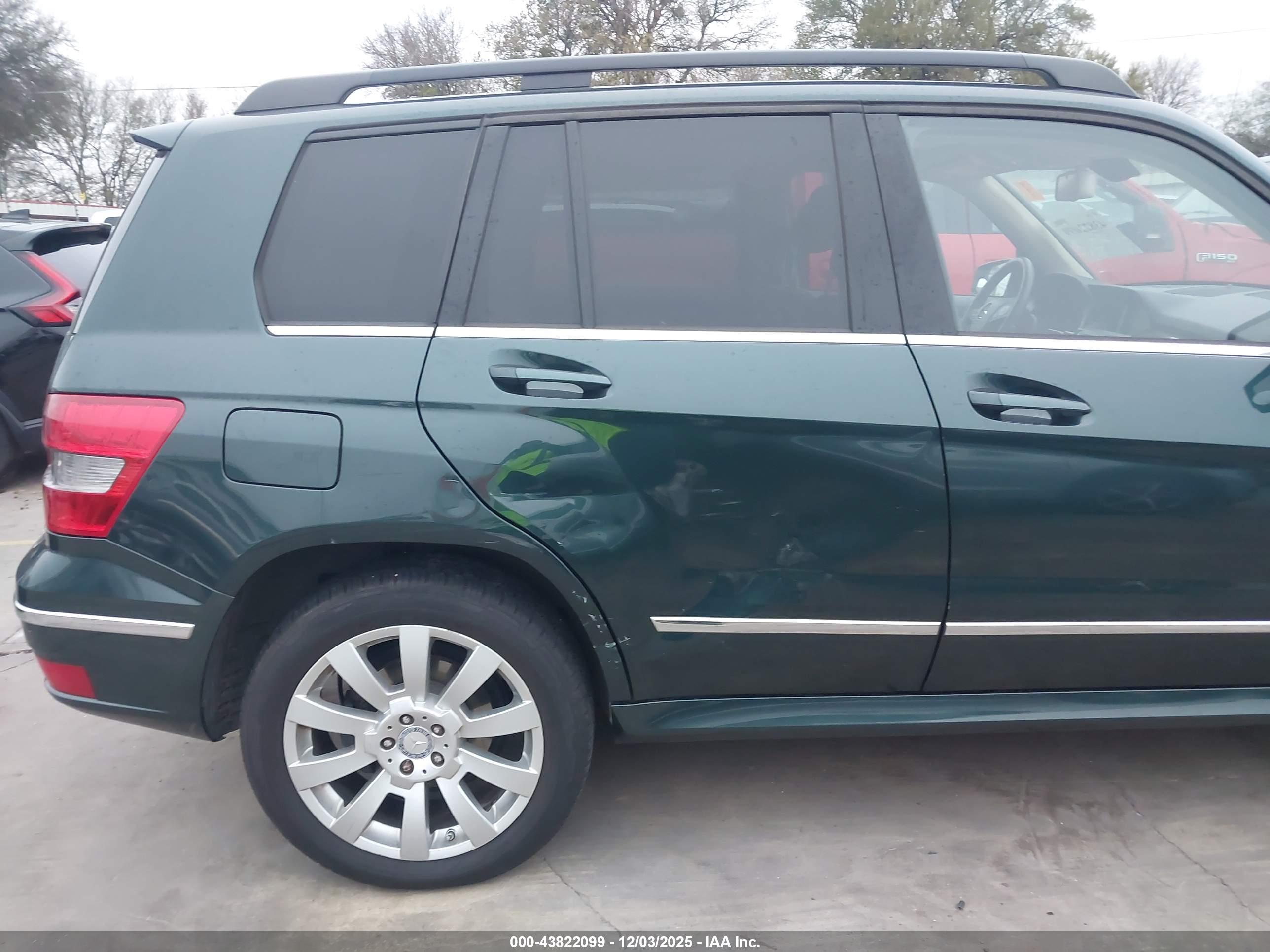 MERCEDES-BENZ GLK image 6