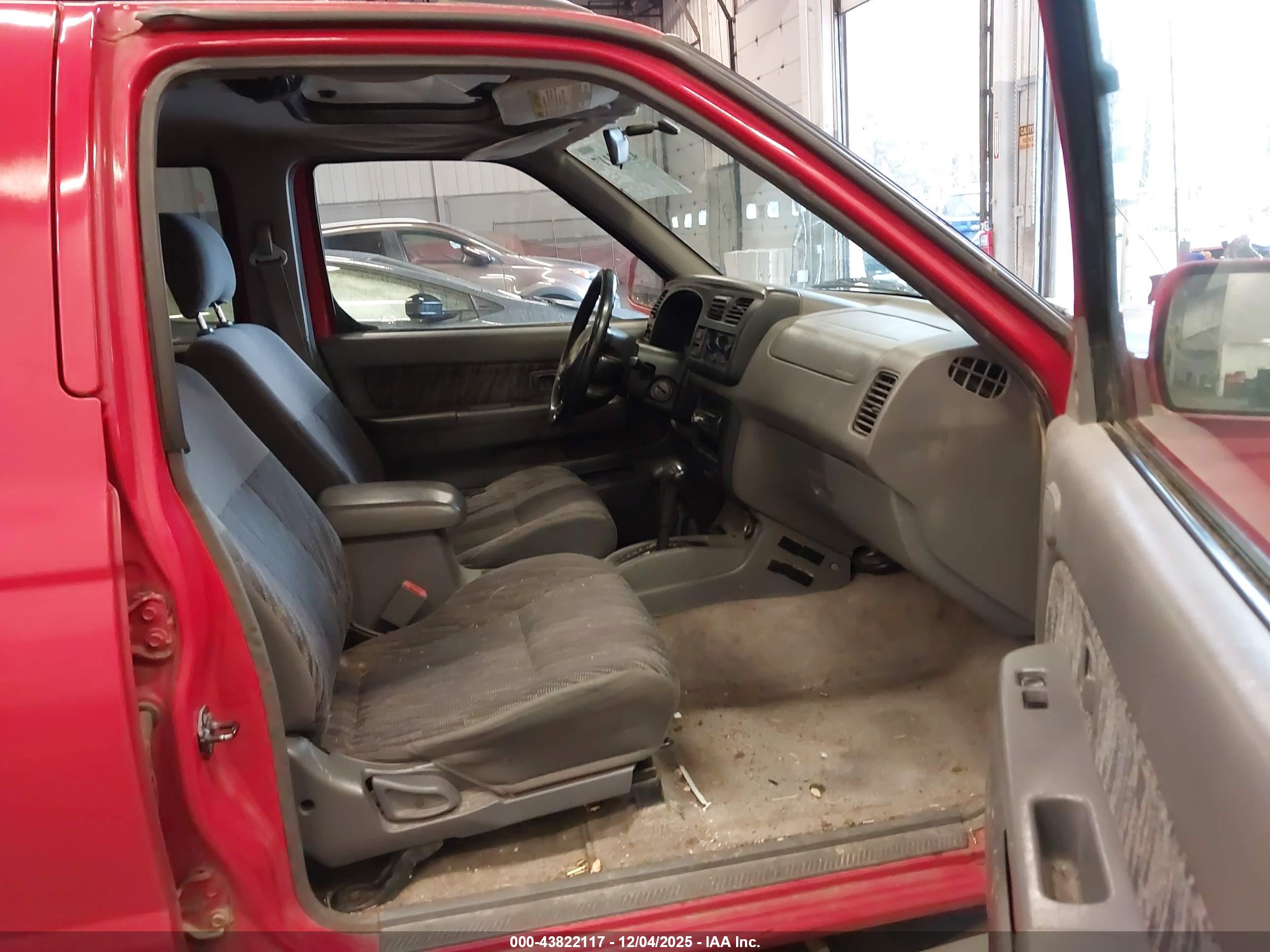 NISSAN FRONTIER image 5