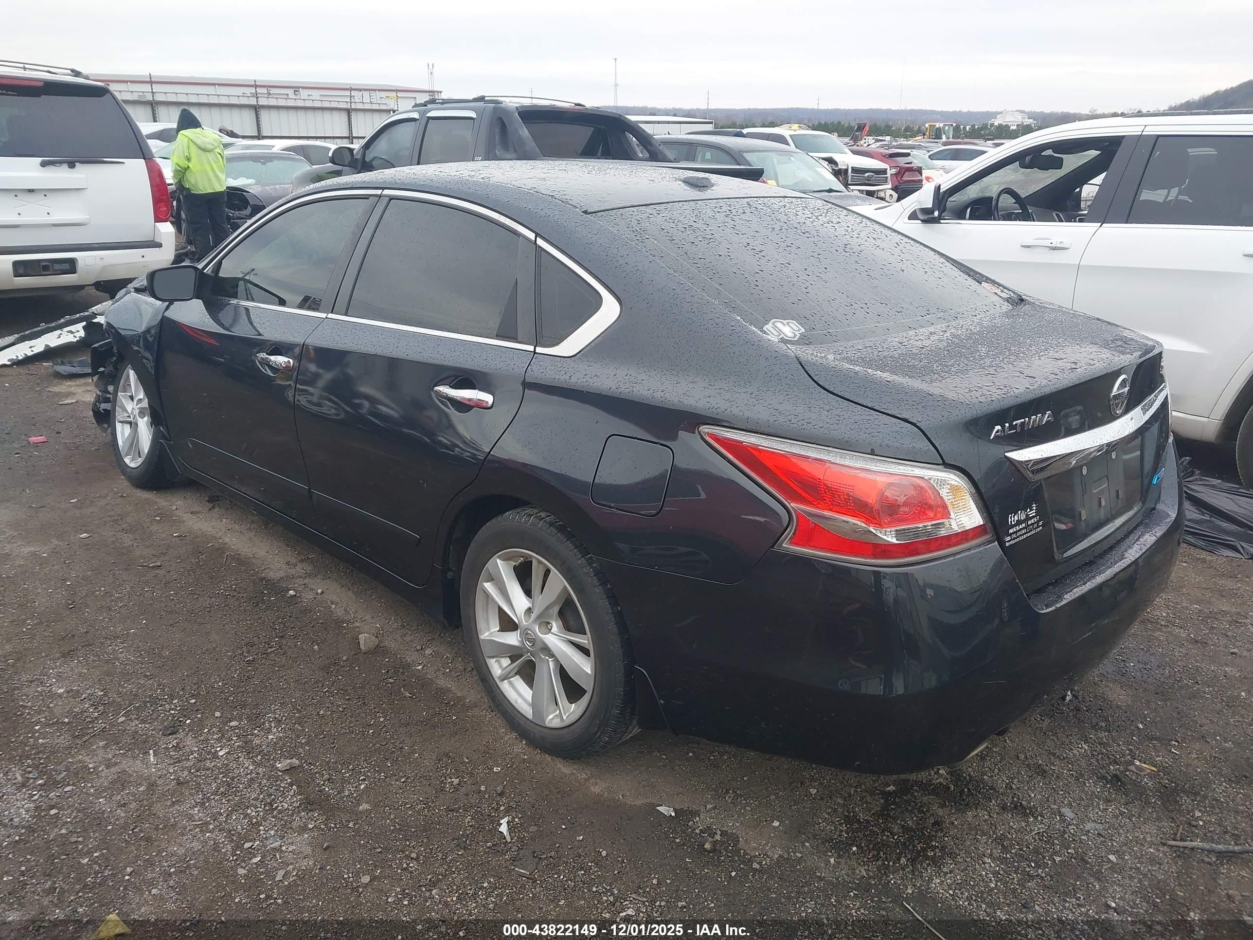 NISSAN ALTIMA image 3