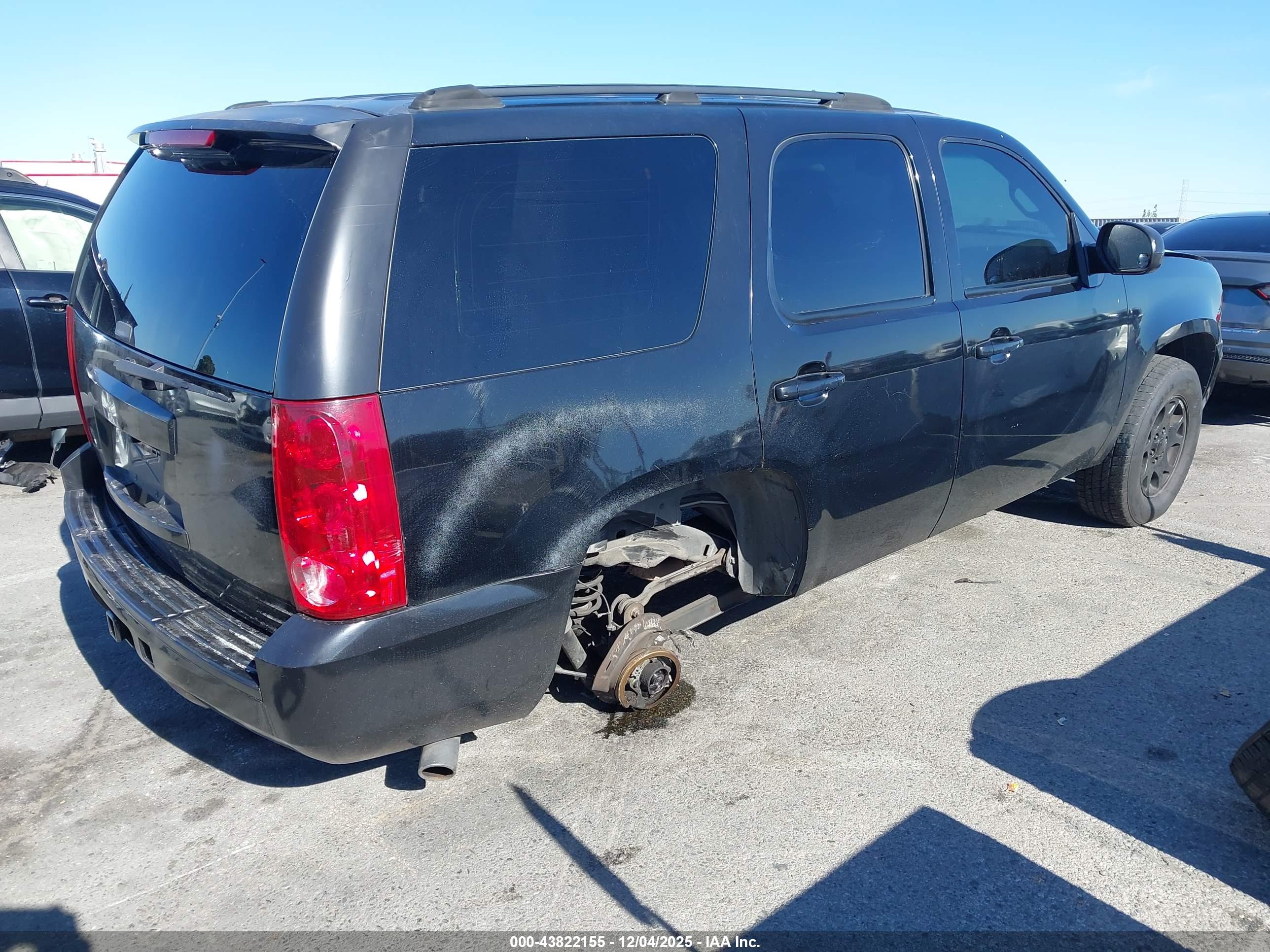 GMC YUKON image 4