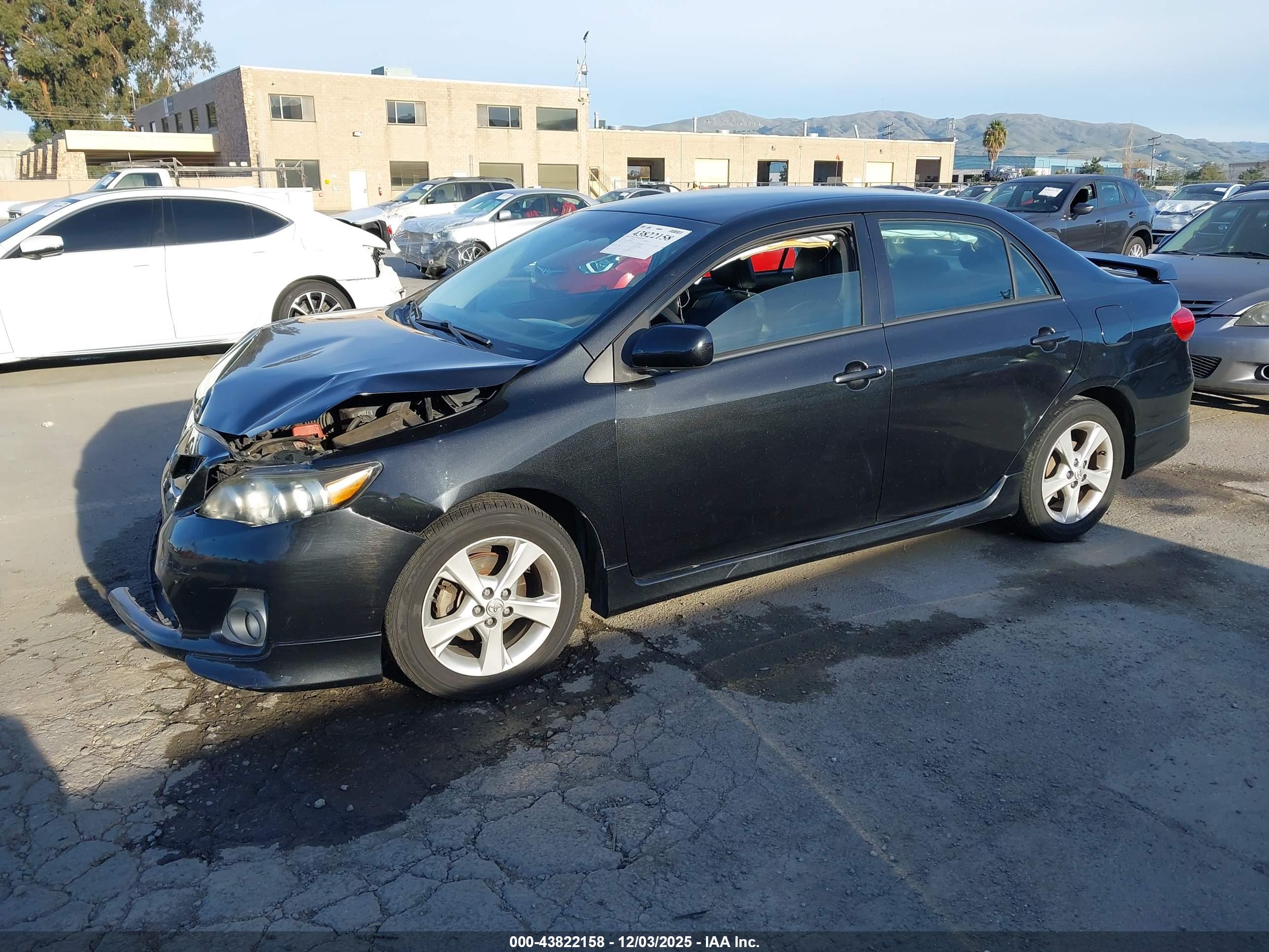TOYOTA COROLLA image 2