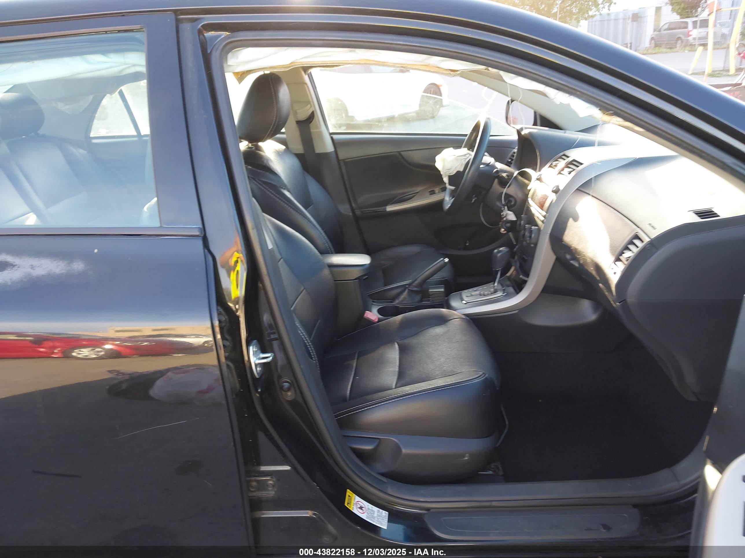 TOYOTA COROLLA image 5