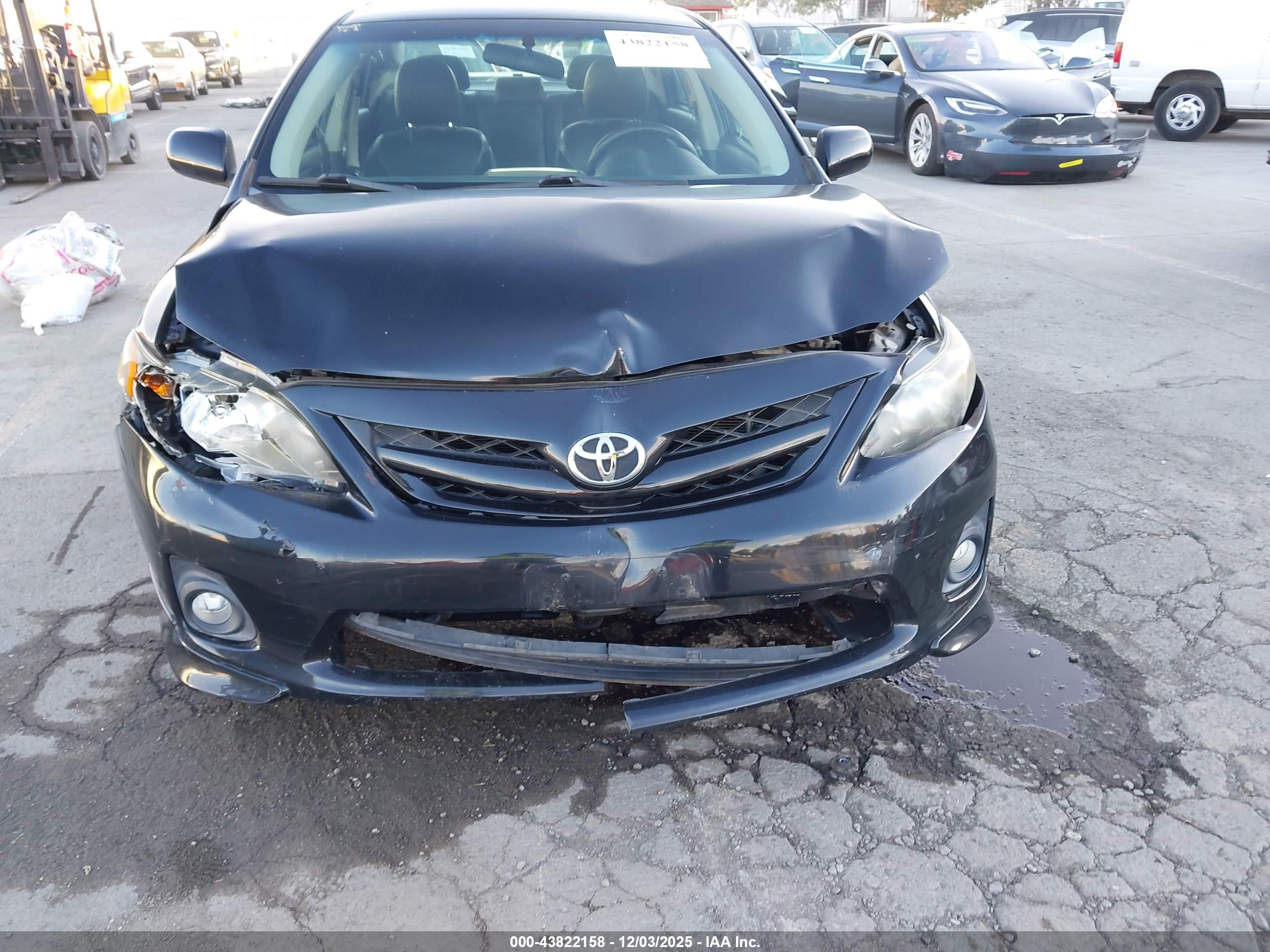 TOYOTA COROLLA image 6