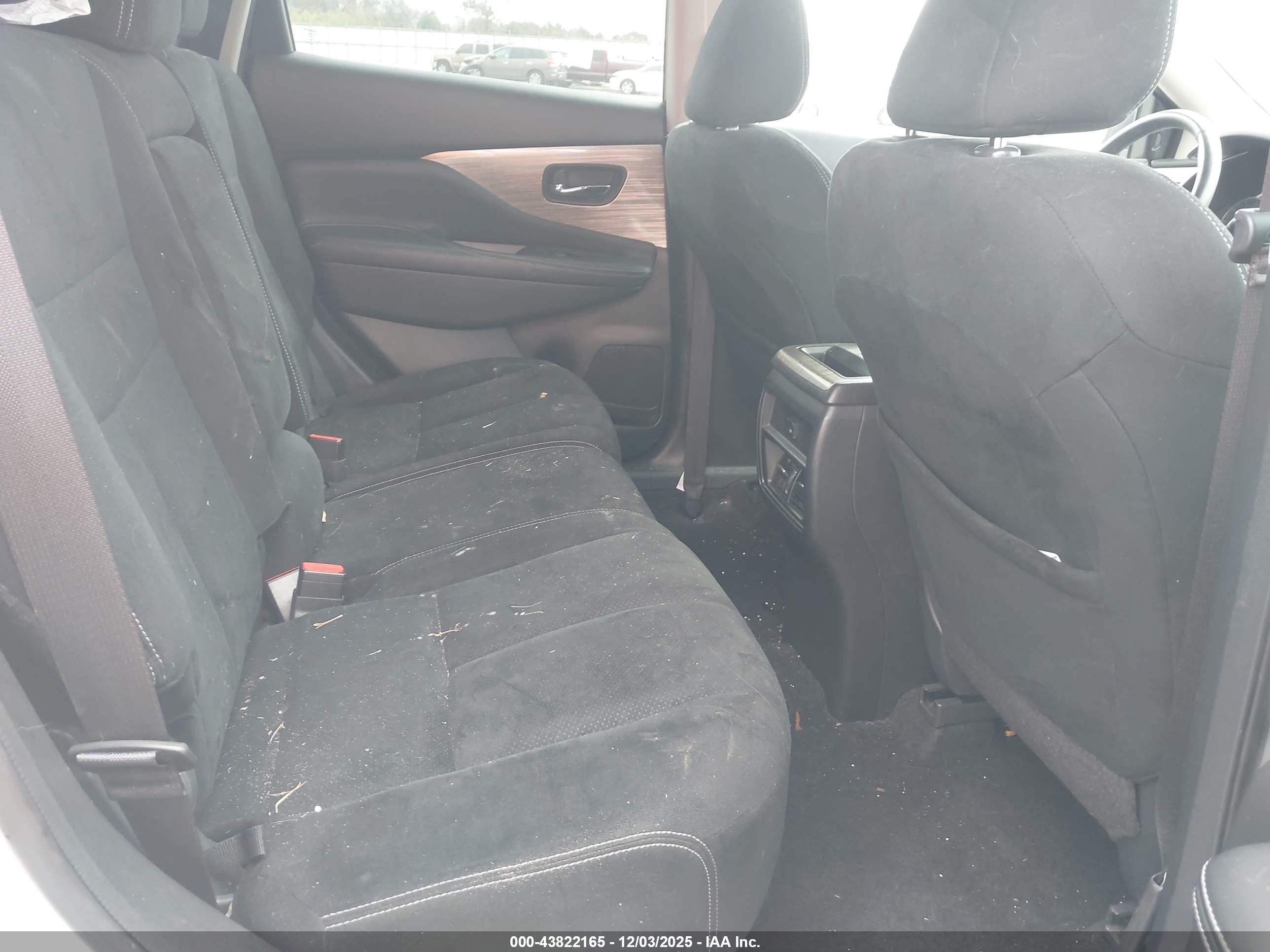 NISSAN MURANO image 8