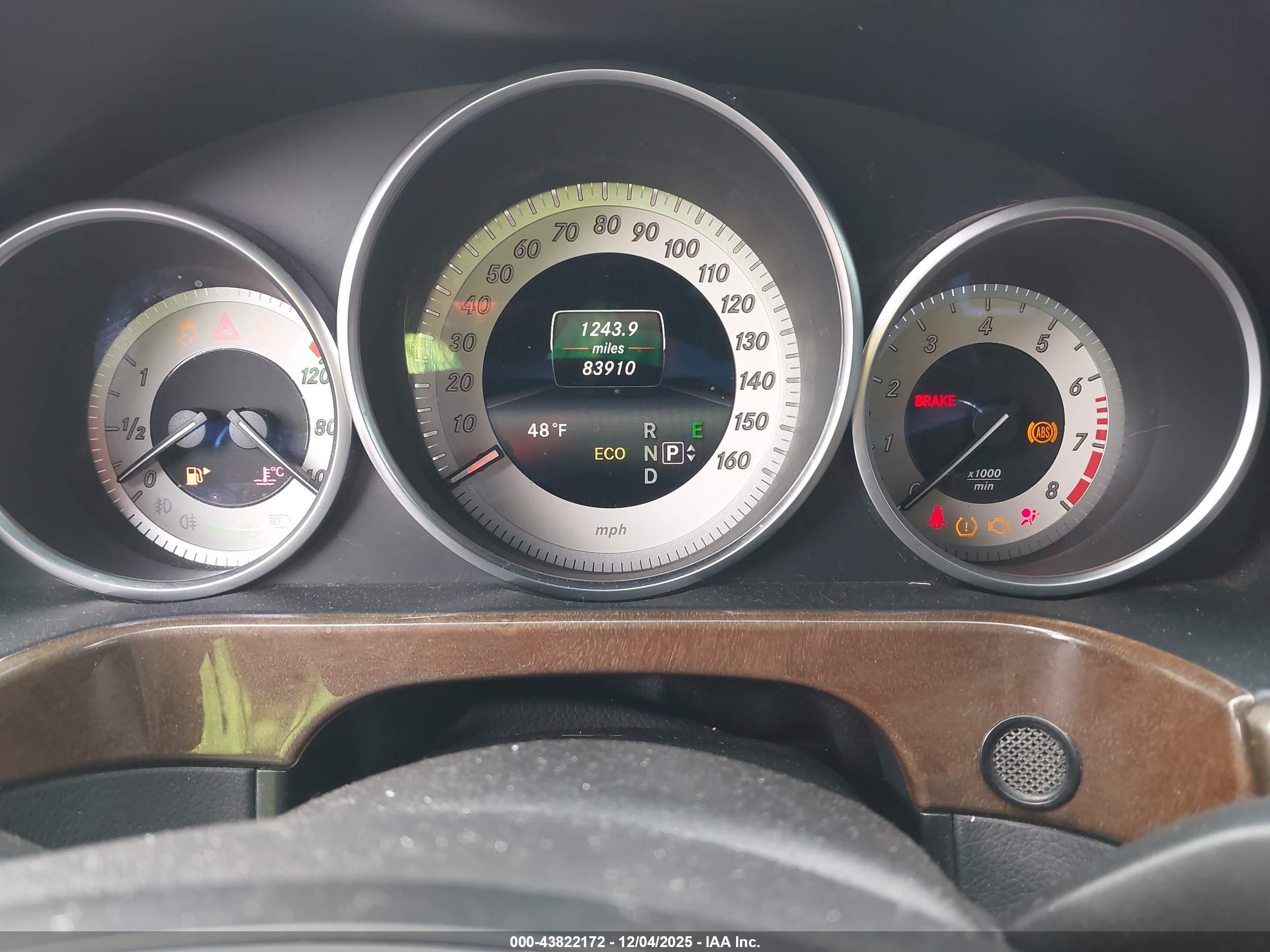 MERCEDES-BENZ E image 7