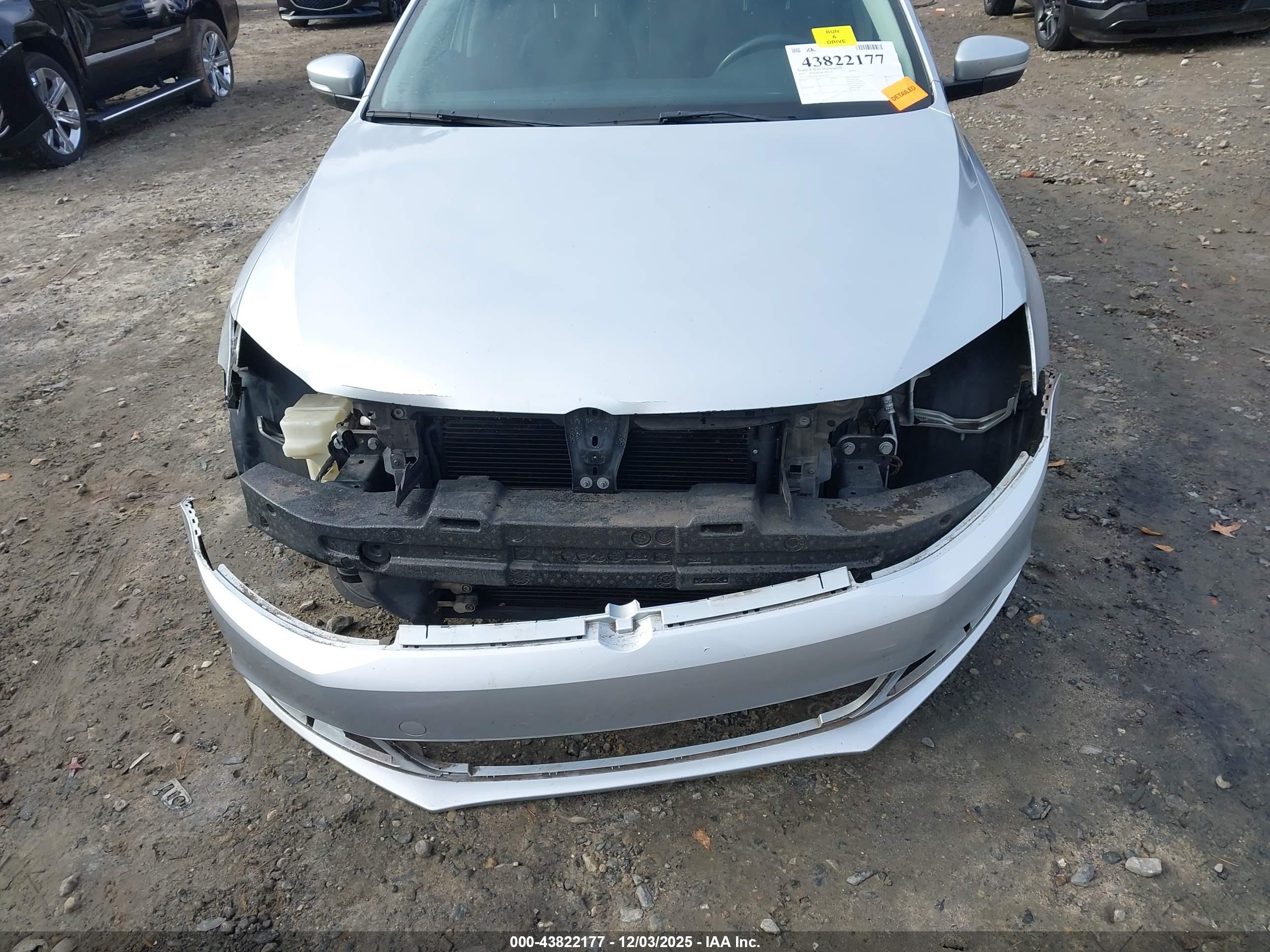 VOLKSWAGEN JETTA image 6