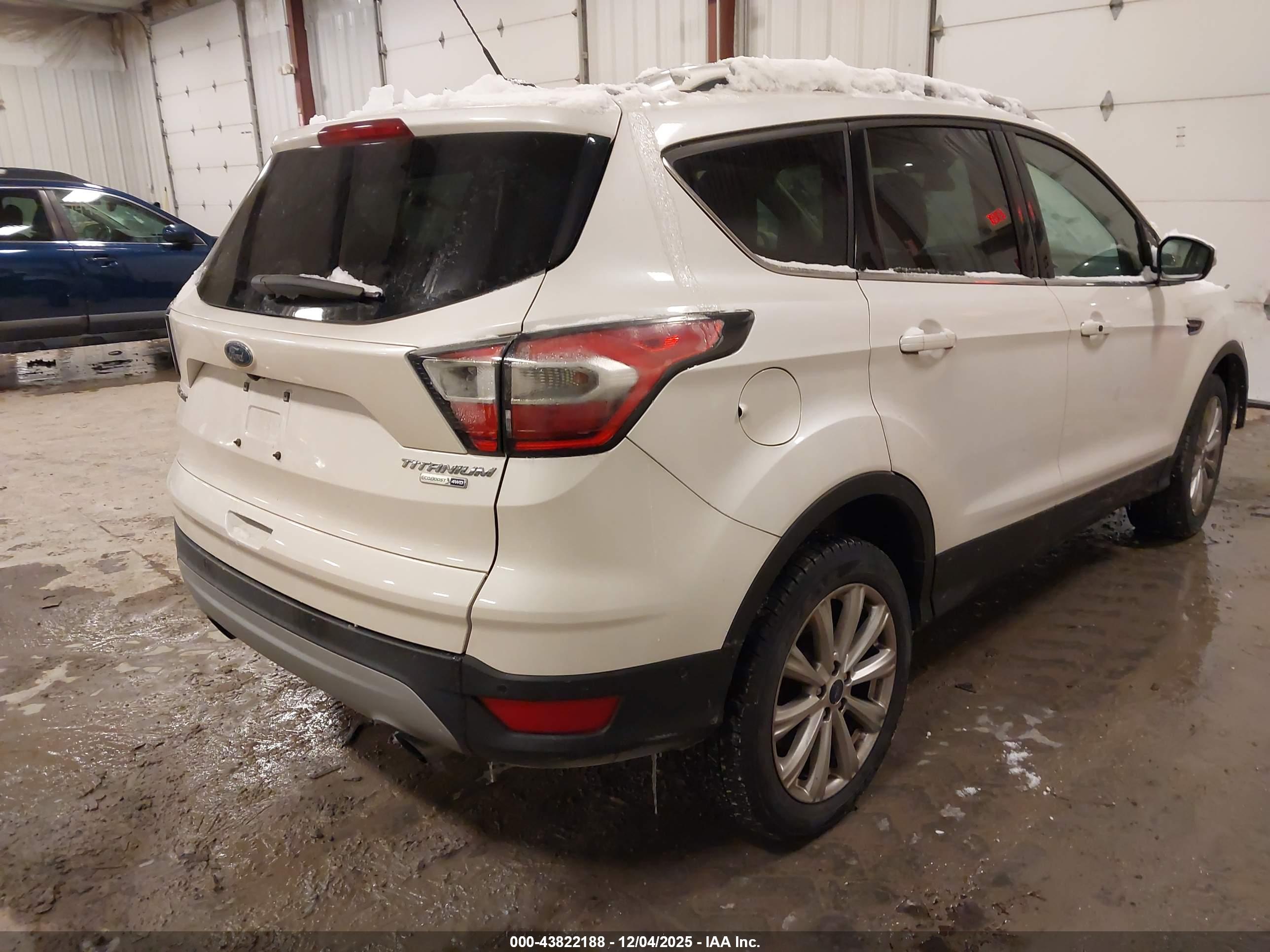 FORD ESCAPE image 4