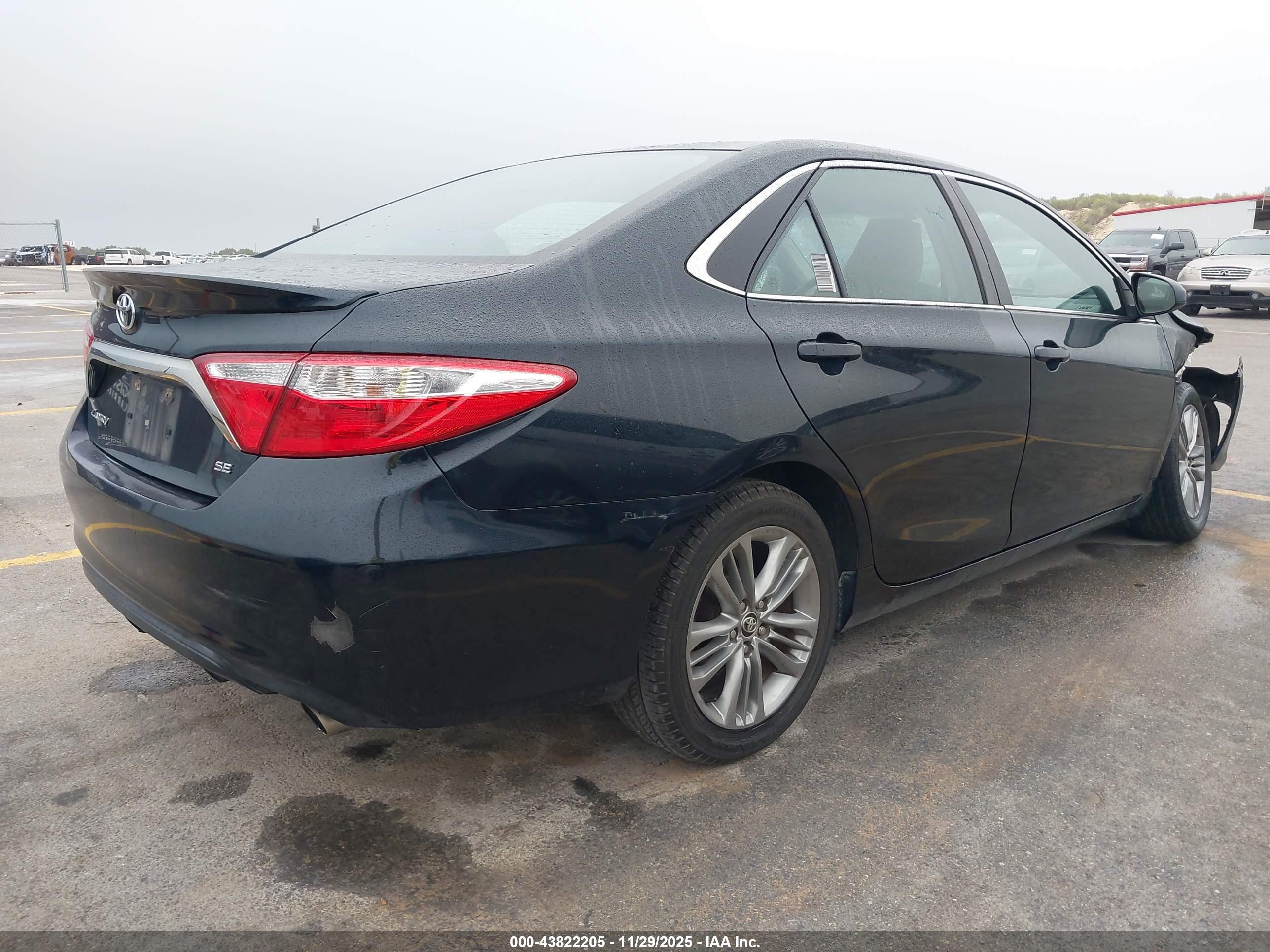 TOYOTA CAMRY image 4