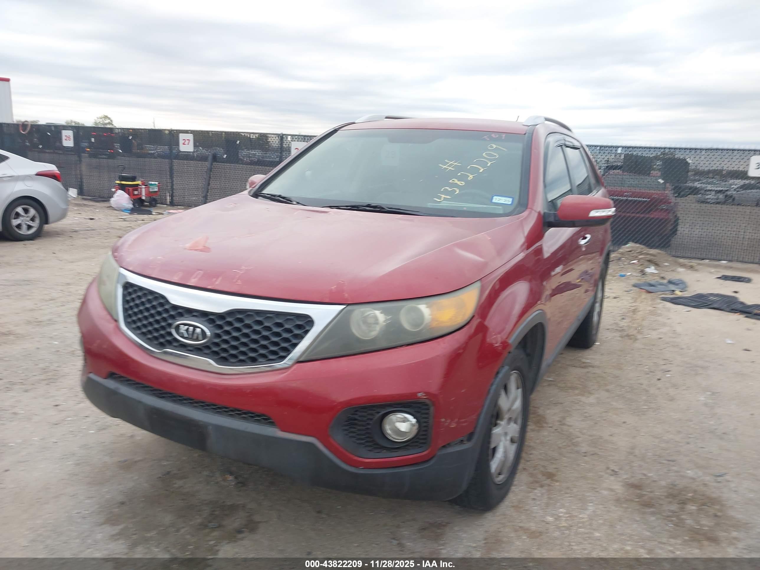 KIA SORENTO image 2