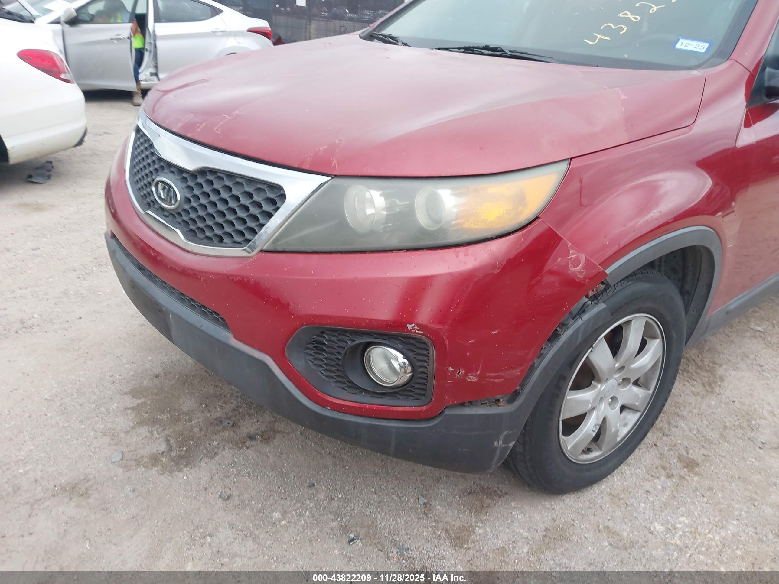 KIA SORENTO image 6