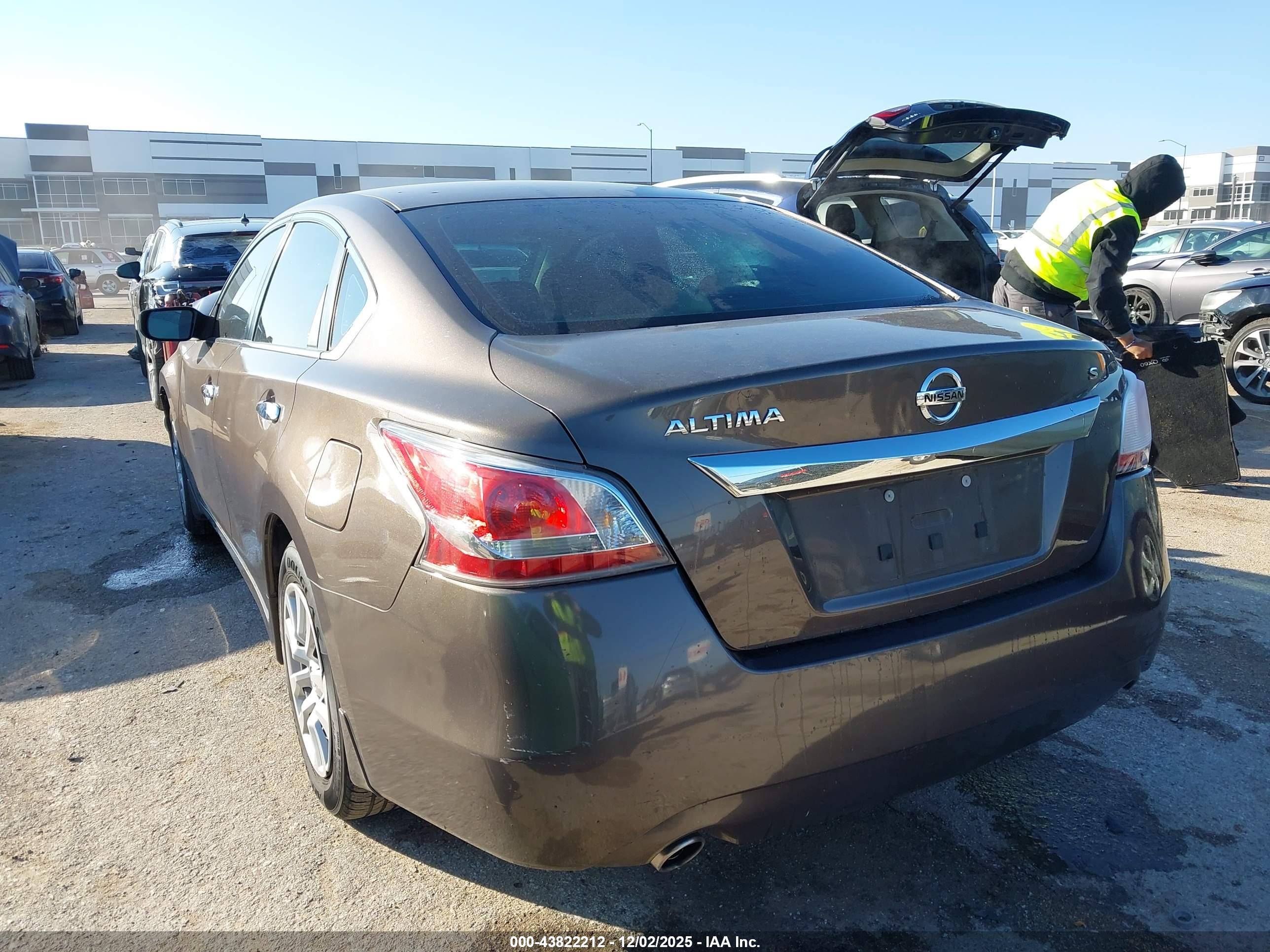NISSAN ALTIMA image 3