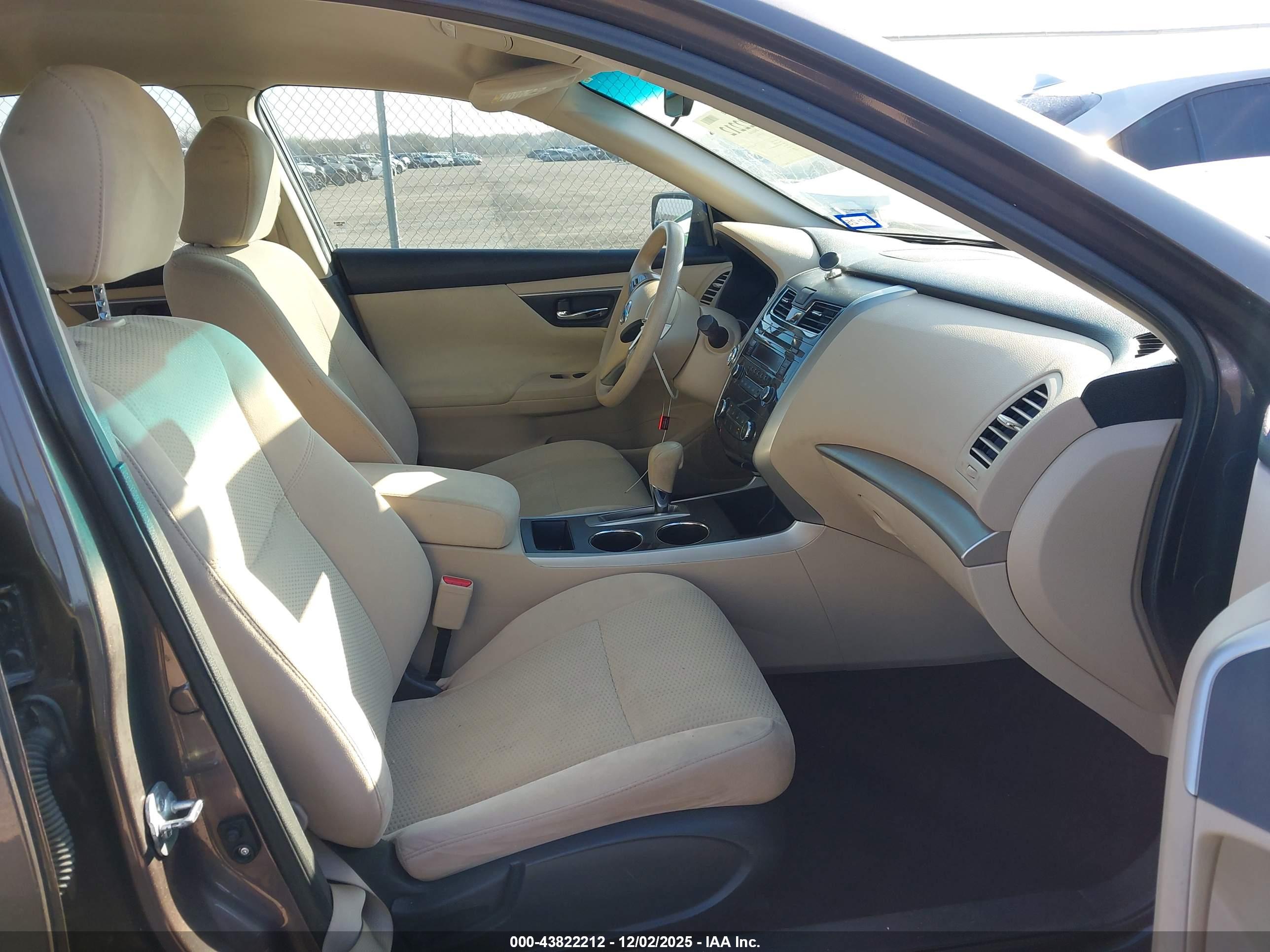 NISSAN ALTIMA image 5