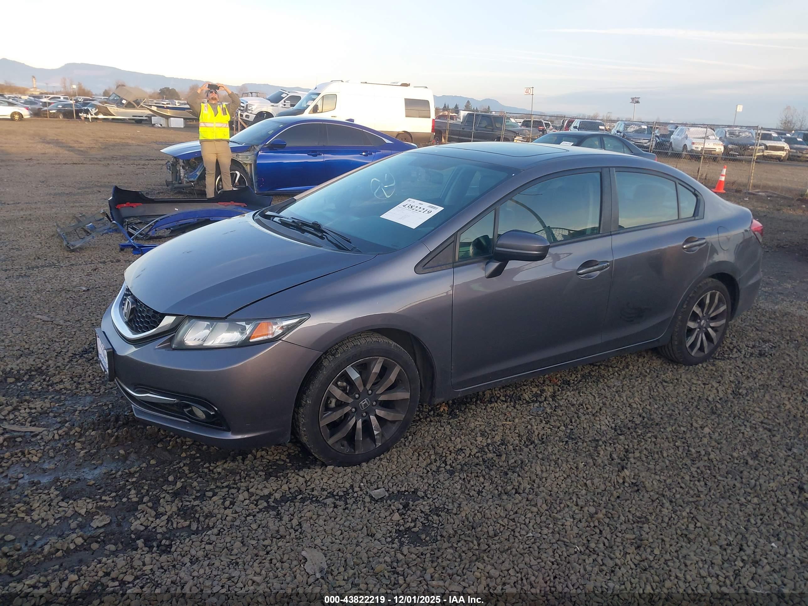 HONDA CIVIC image 2