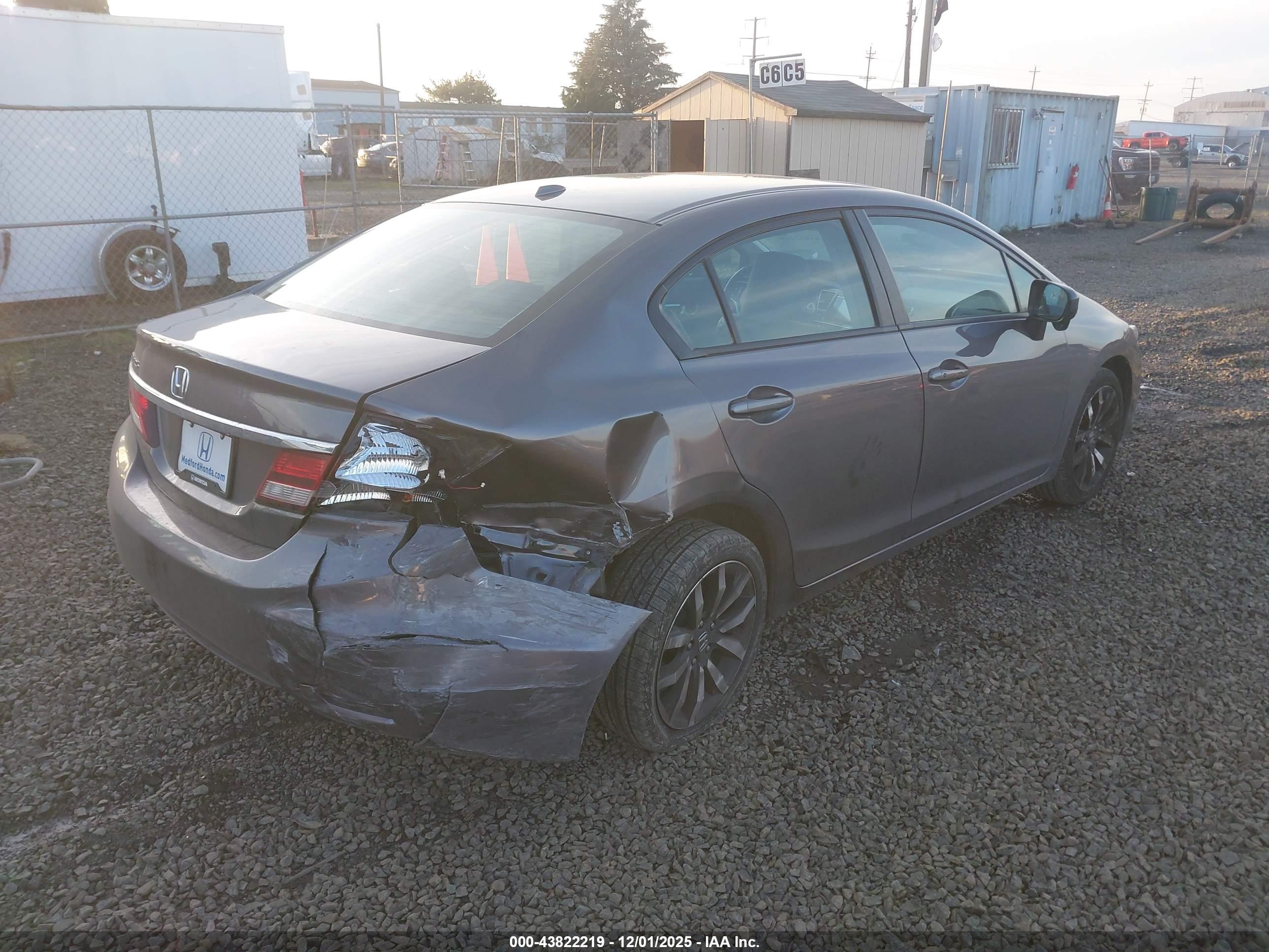 HONDA CIVIC image 4