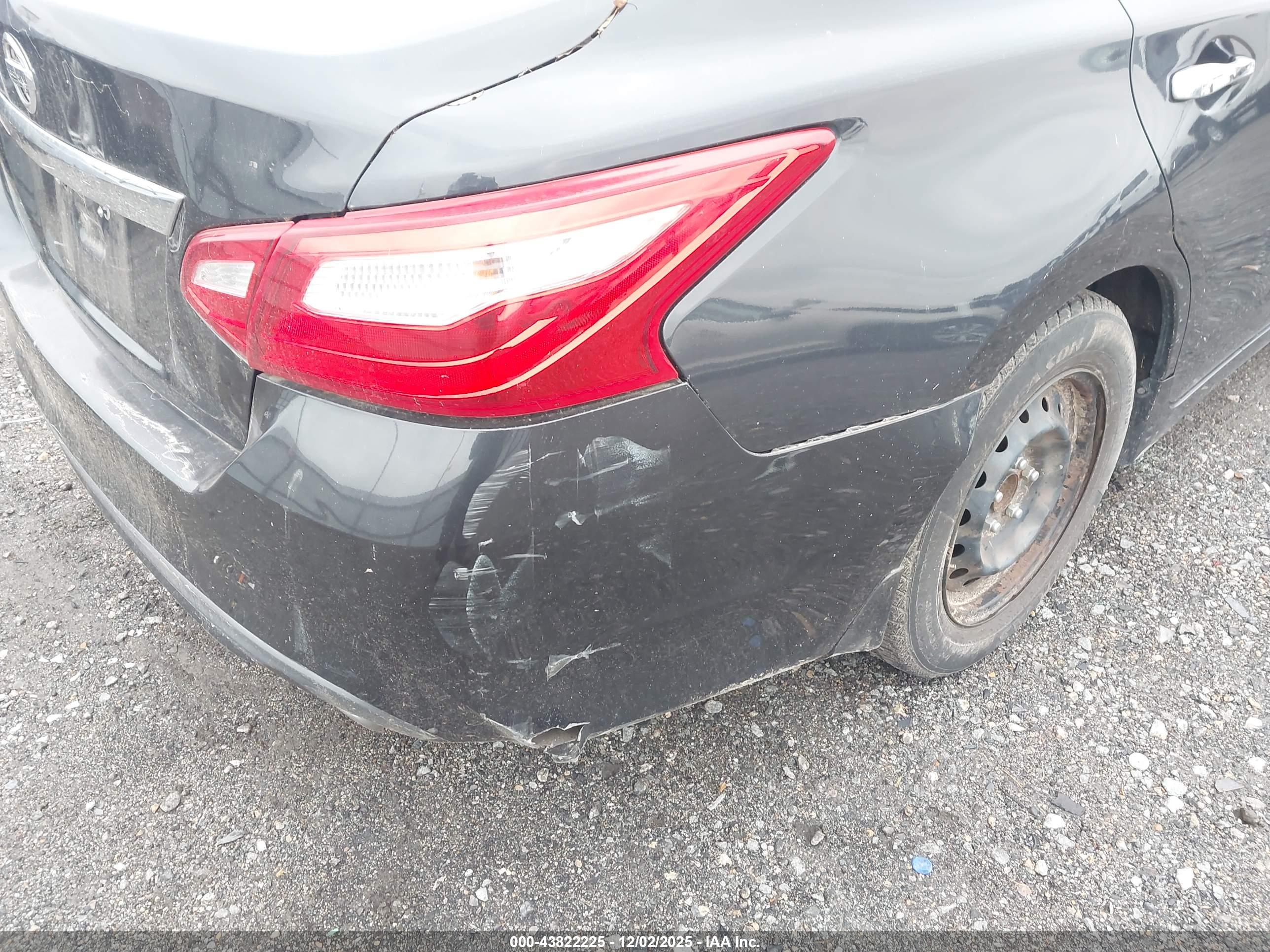 NISSAN ALTIMA image 6