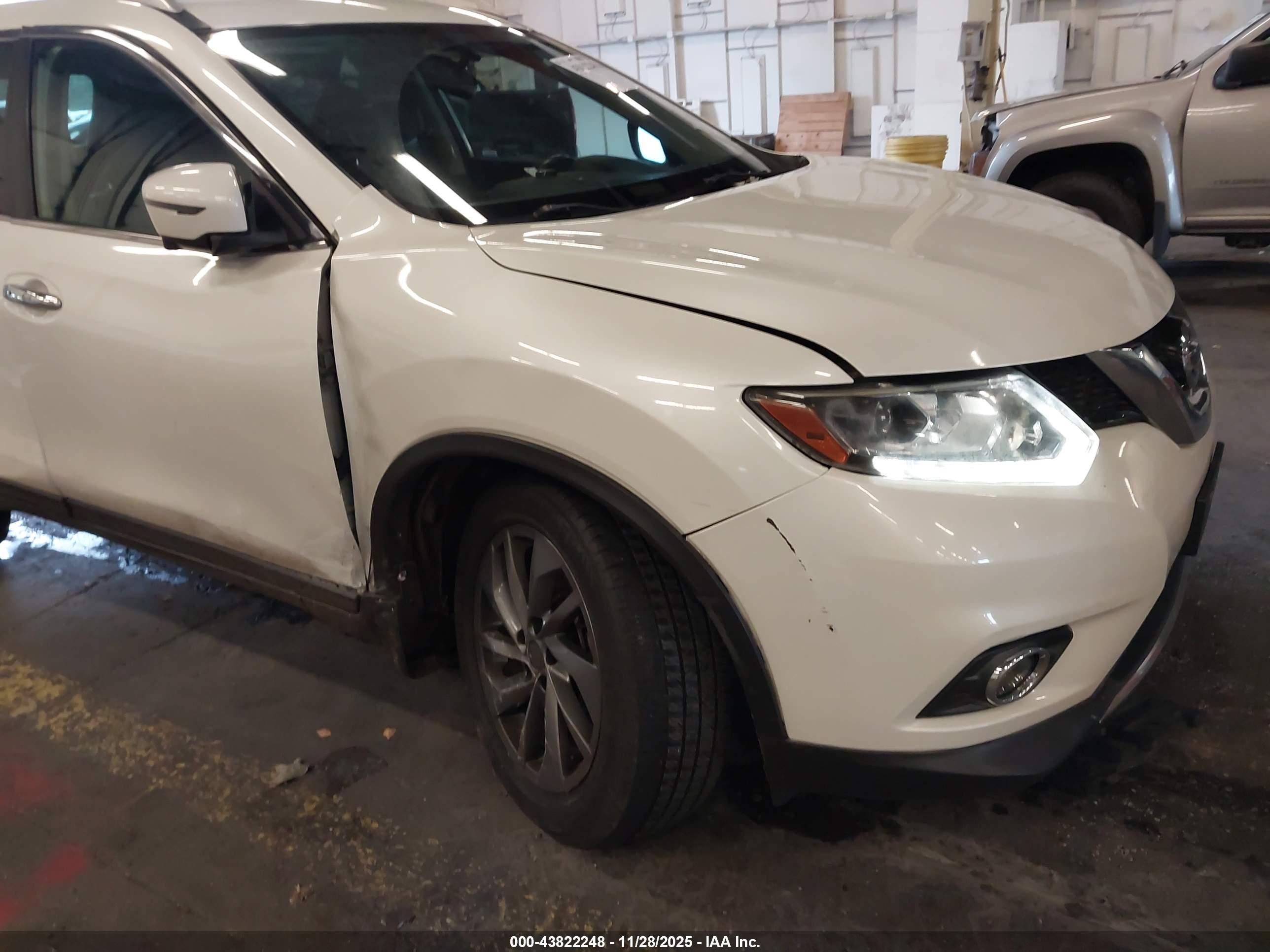 NISSAN ROGUE image 6