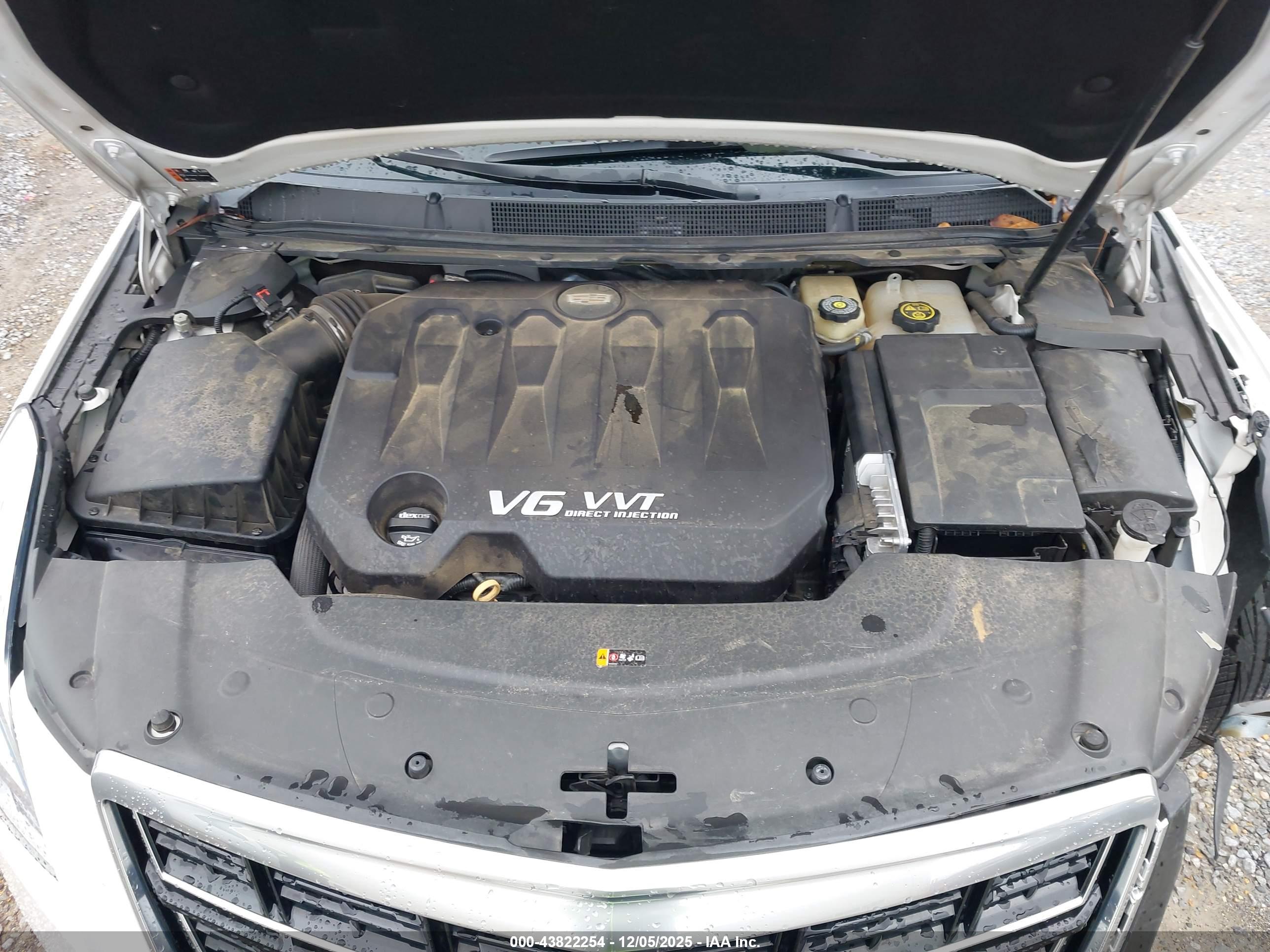CADILLAC XTS image 10