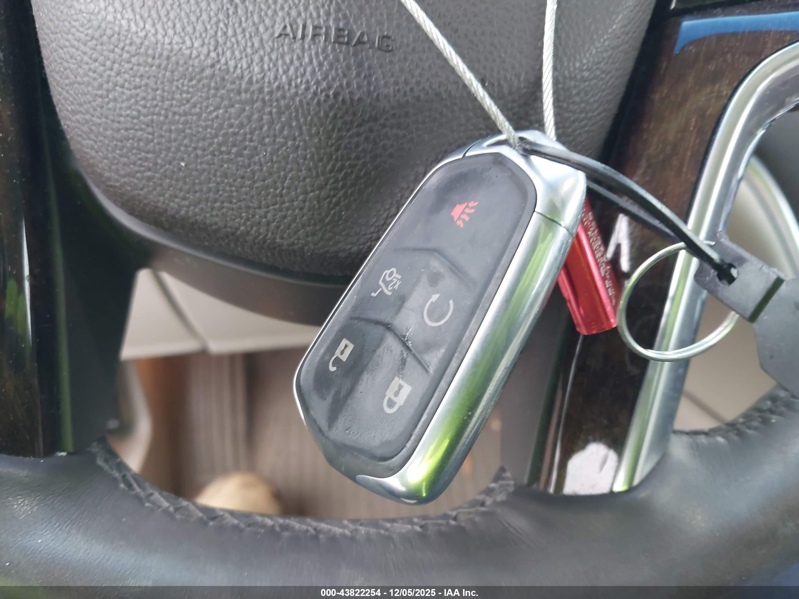 CADILLAC XTS image 11