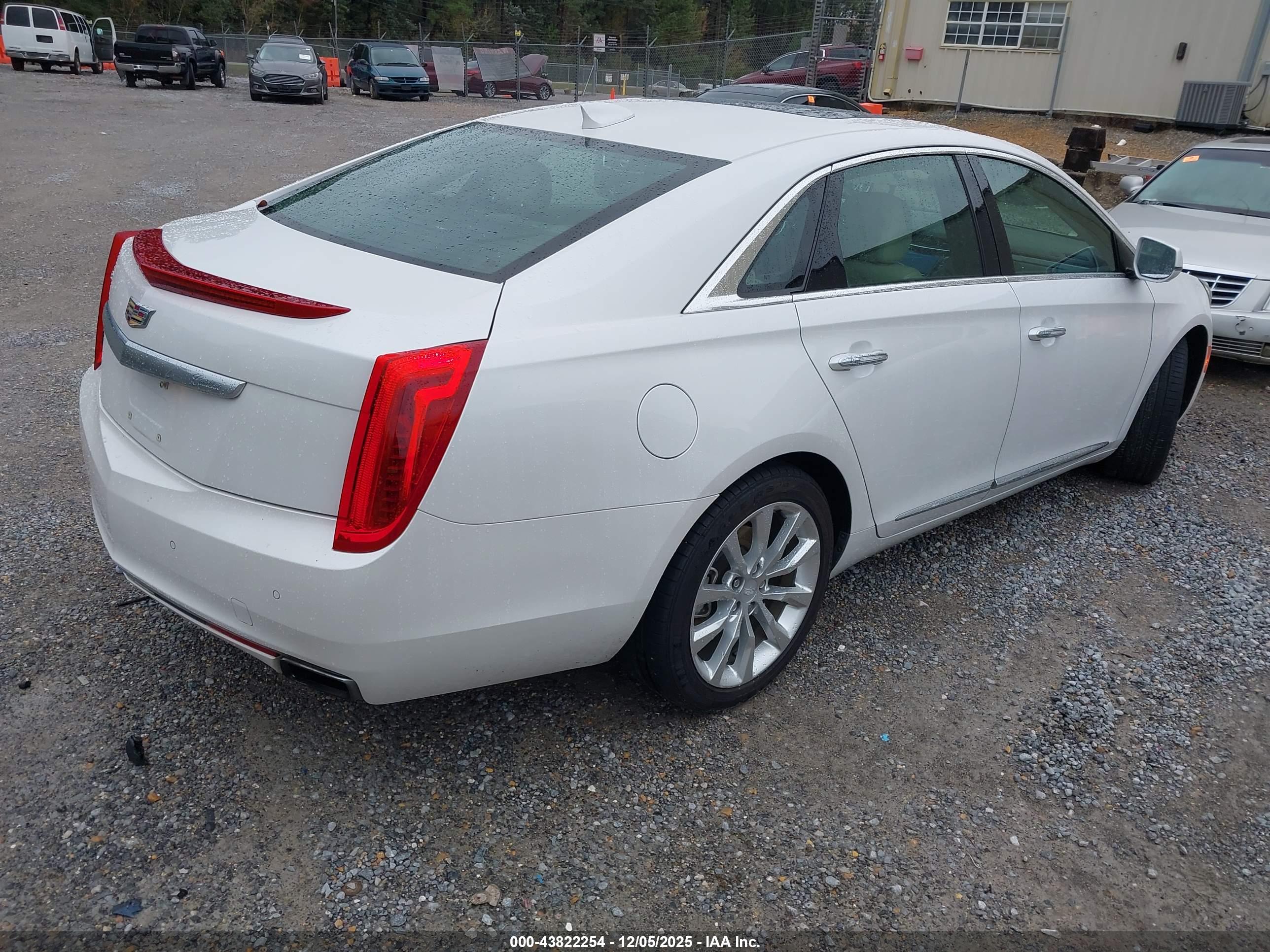 CADILLAC XTS image 4
