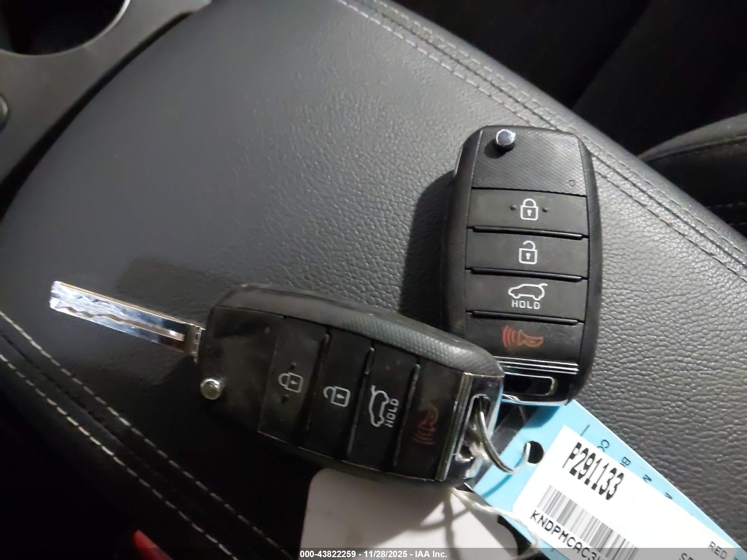 KIA SPORTAGE image 11