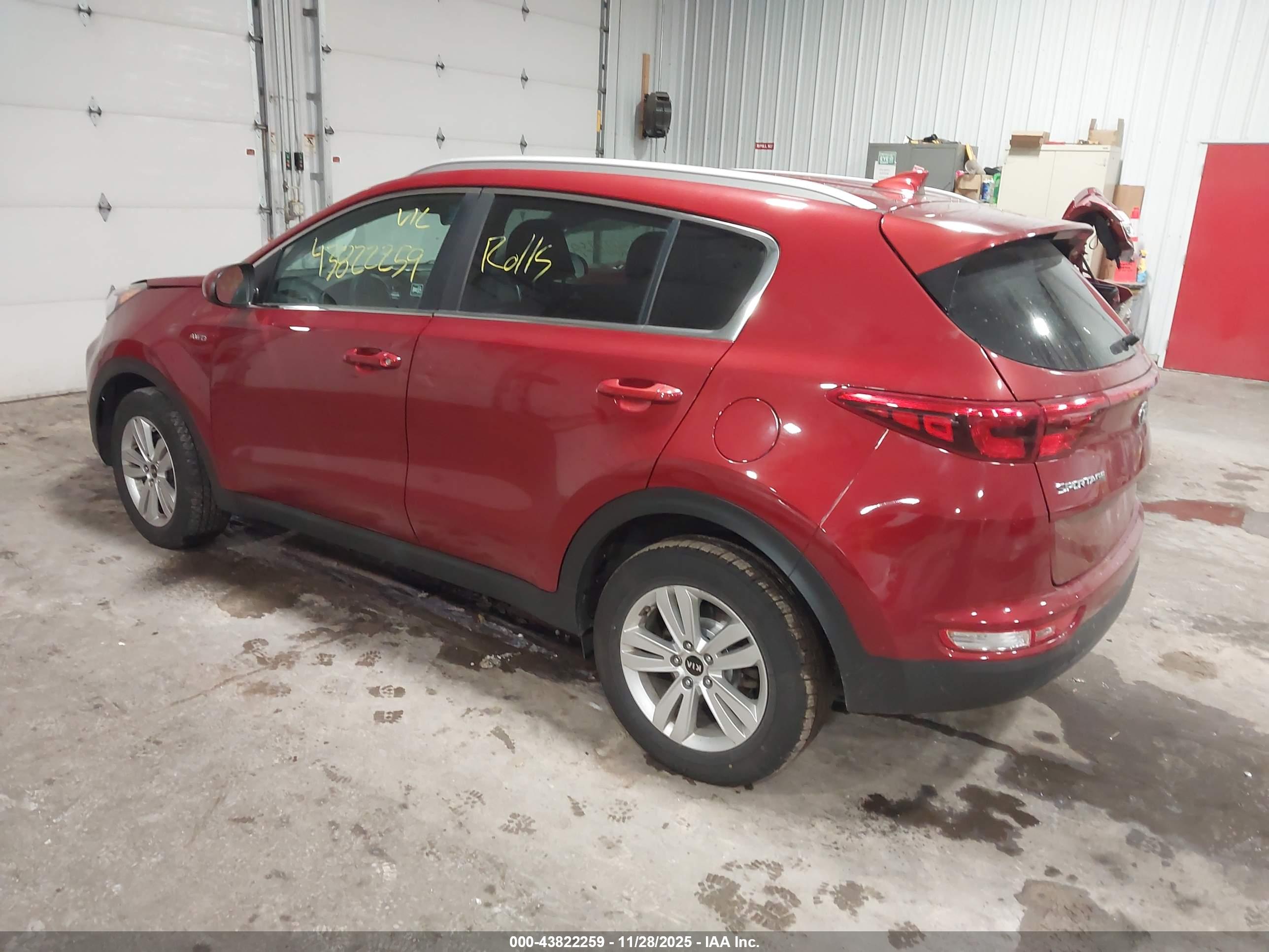 KIA SPORTAGE image 3