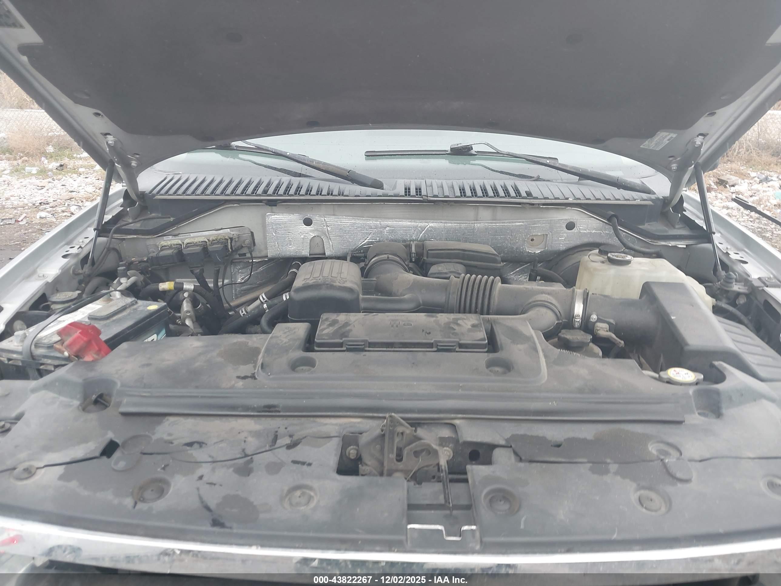 FORD EXPEDITION image 10
