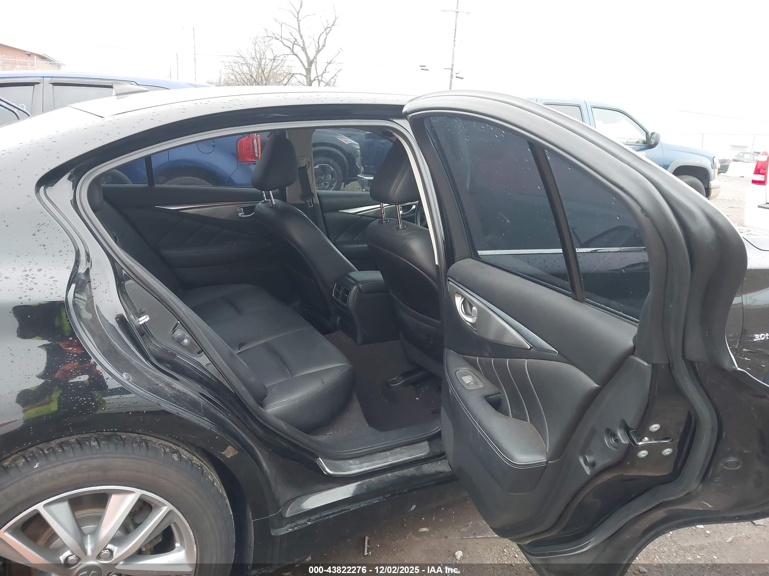 INFINITI Q50 image 8